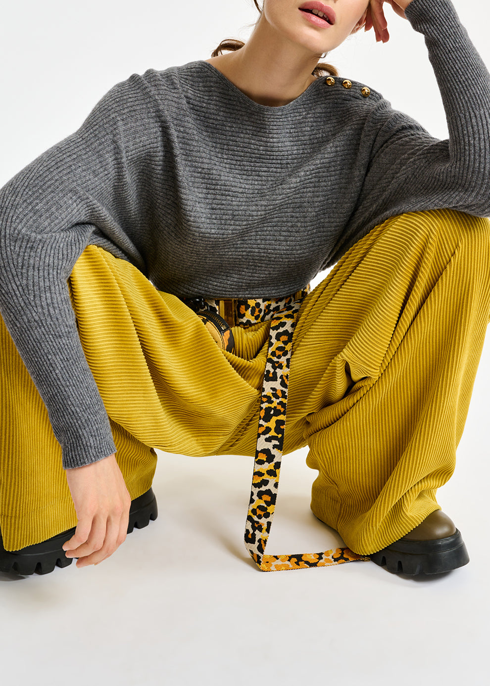 Grey batwing-sleeve knit sweater RE—SSENTIEL | Essentiel second hand