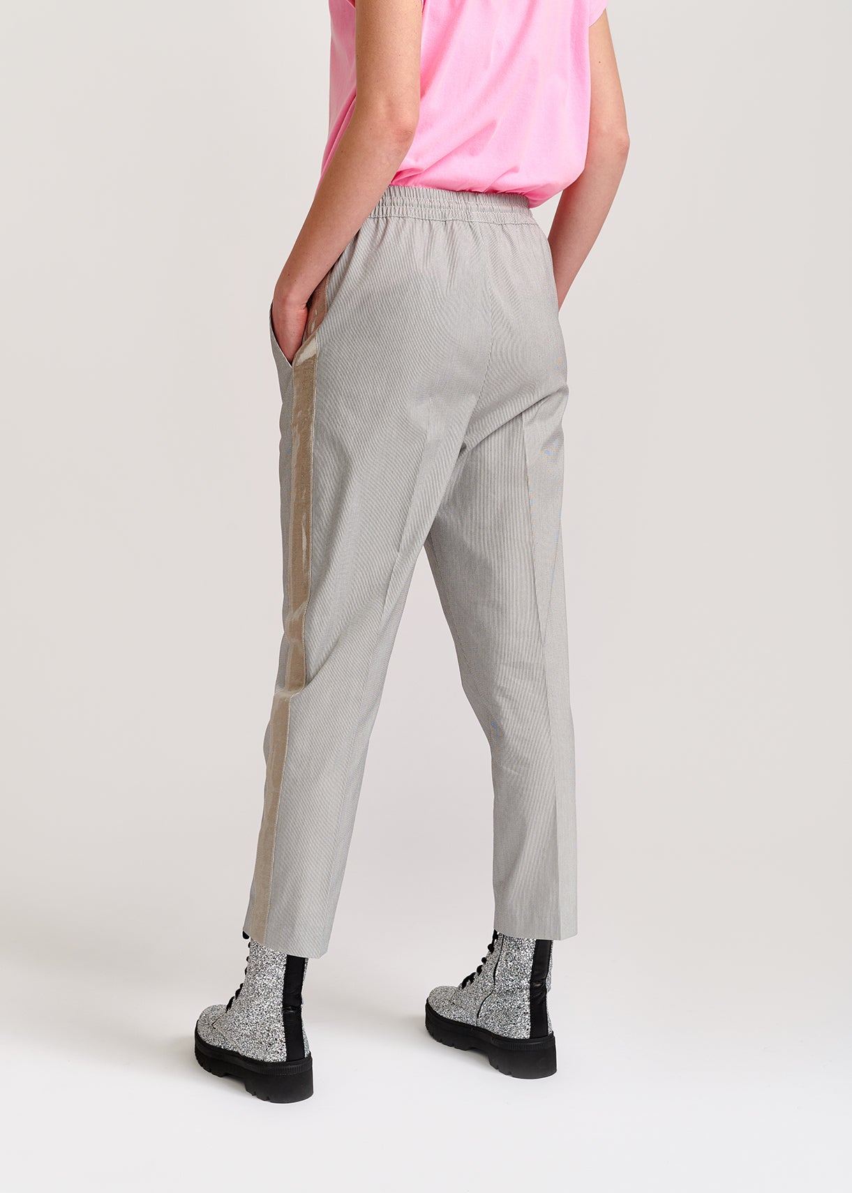 Grey and off-white checked cotton-blend pants RE—SSENTIEL | Essentiel second hand