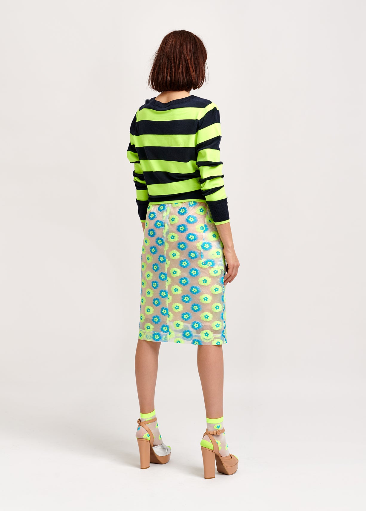 Doorzichtige kokerrok met neongroene en blauwe bloemen RE—SSENTIEL | Essentiel second hand