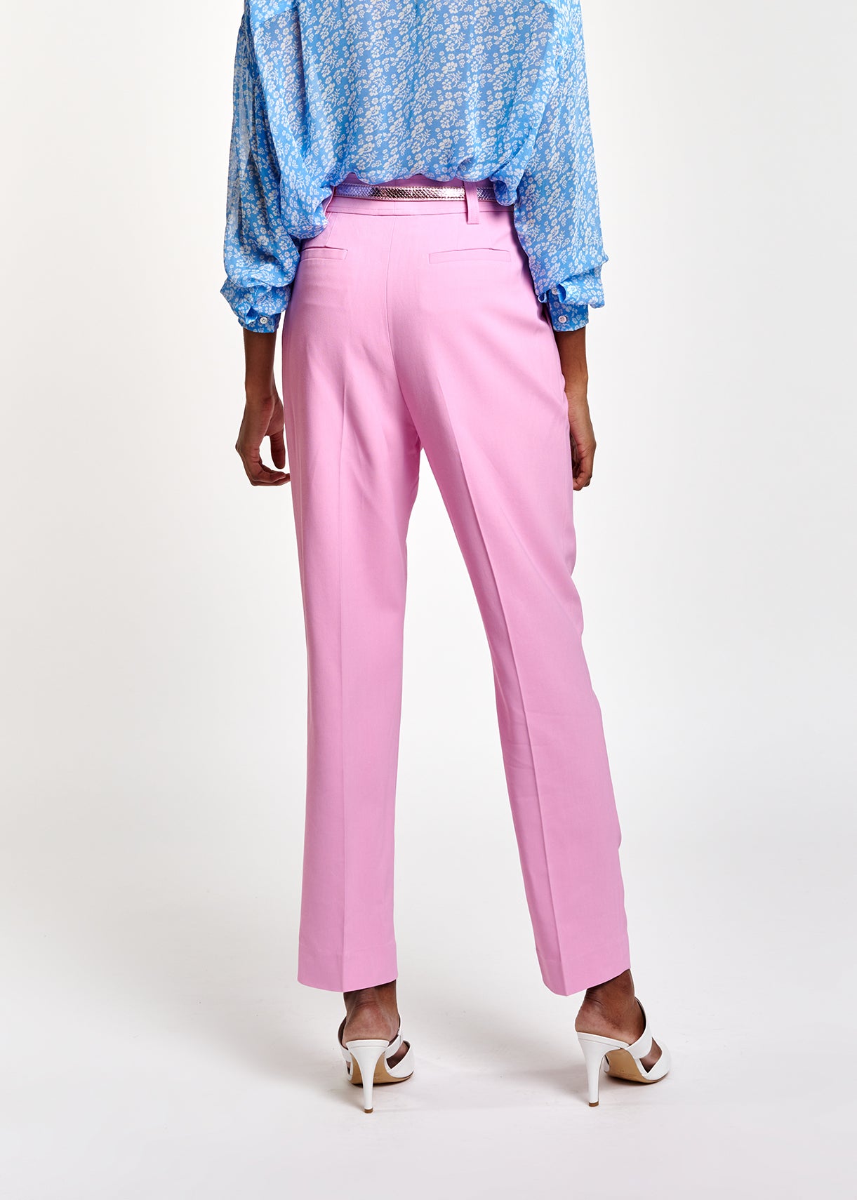 Pantalon fuselé rose à taille haute RE—SSENTIEL | Essentiel second hand