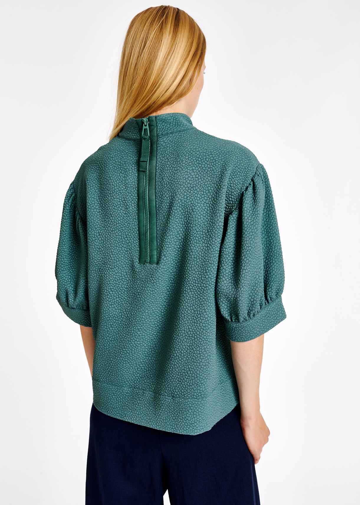 Sage green top with puffed sleeves RE—SSENTIEL | Essentiel second hand