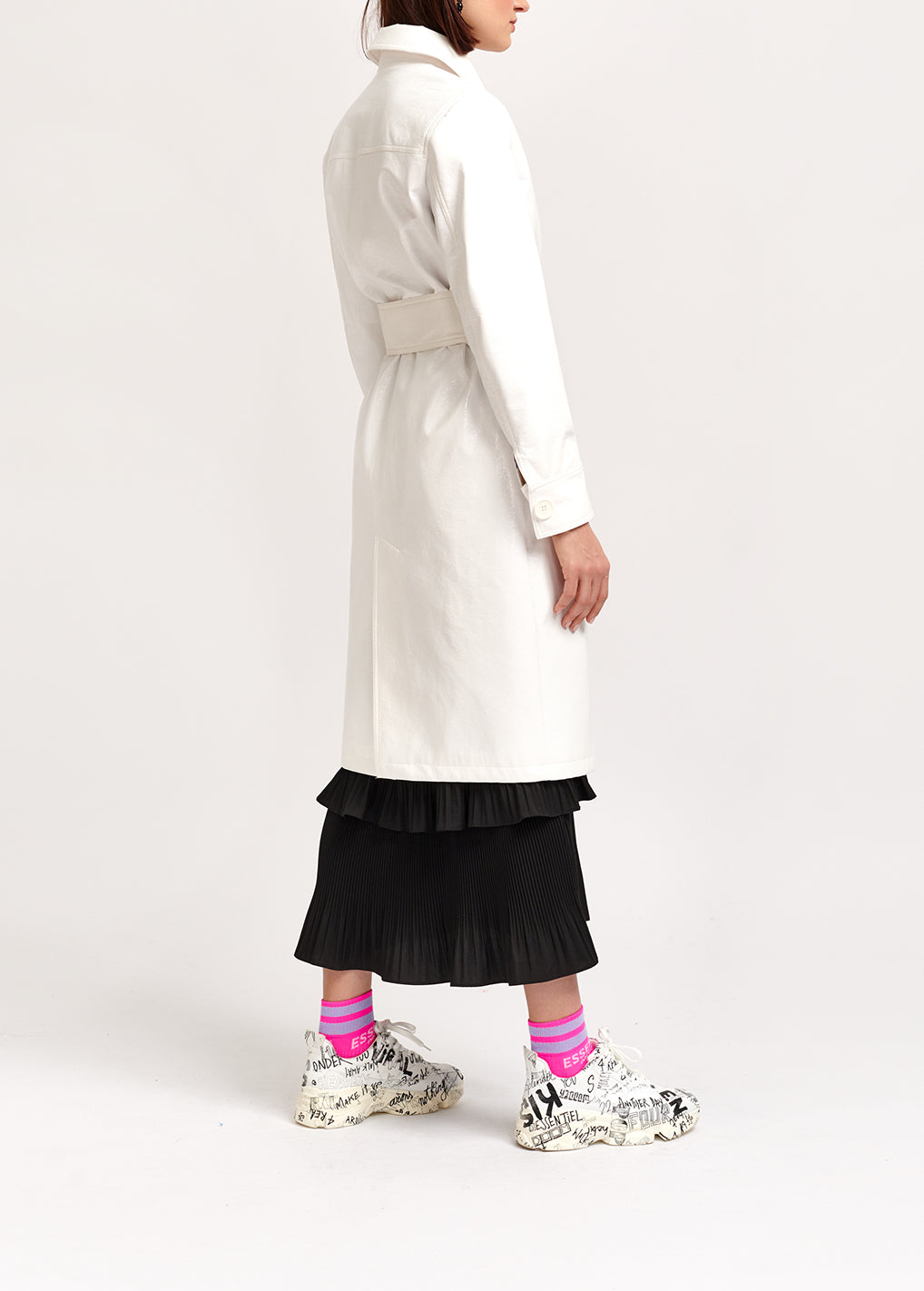 Imperméable en simili cuir verni blanc cassé RE—SSENTIEL | Essentiel second hand