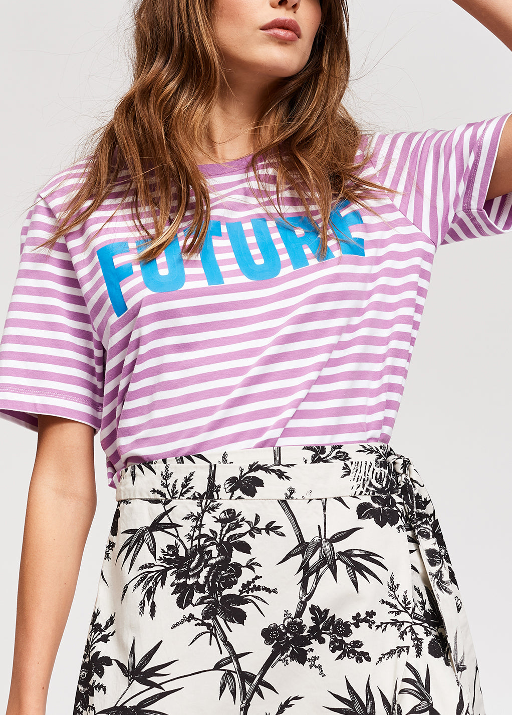 Purple and white striped t-shirt with future print RE—SSENTIEL | Essentiel second hand