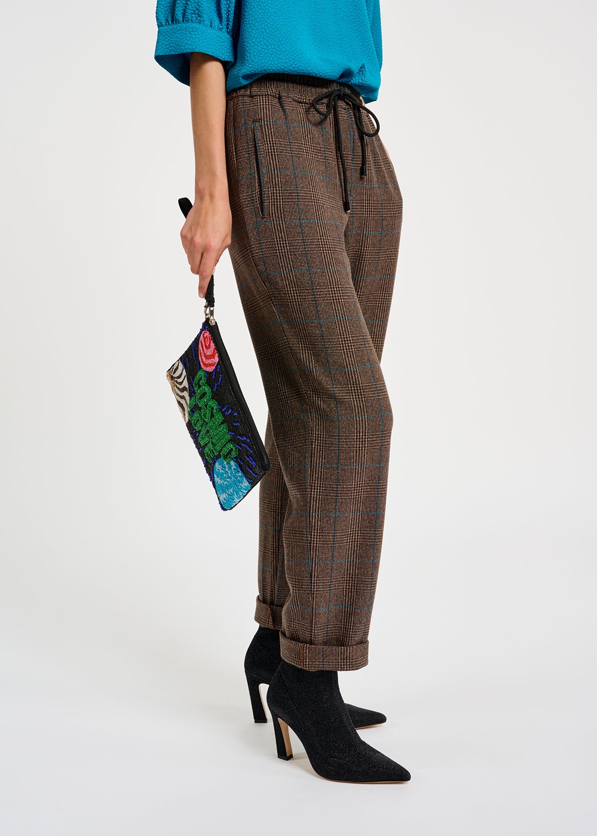 Brown pants with black and blue check motif RE—SSENTIEL | Essentiel second hand