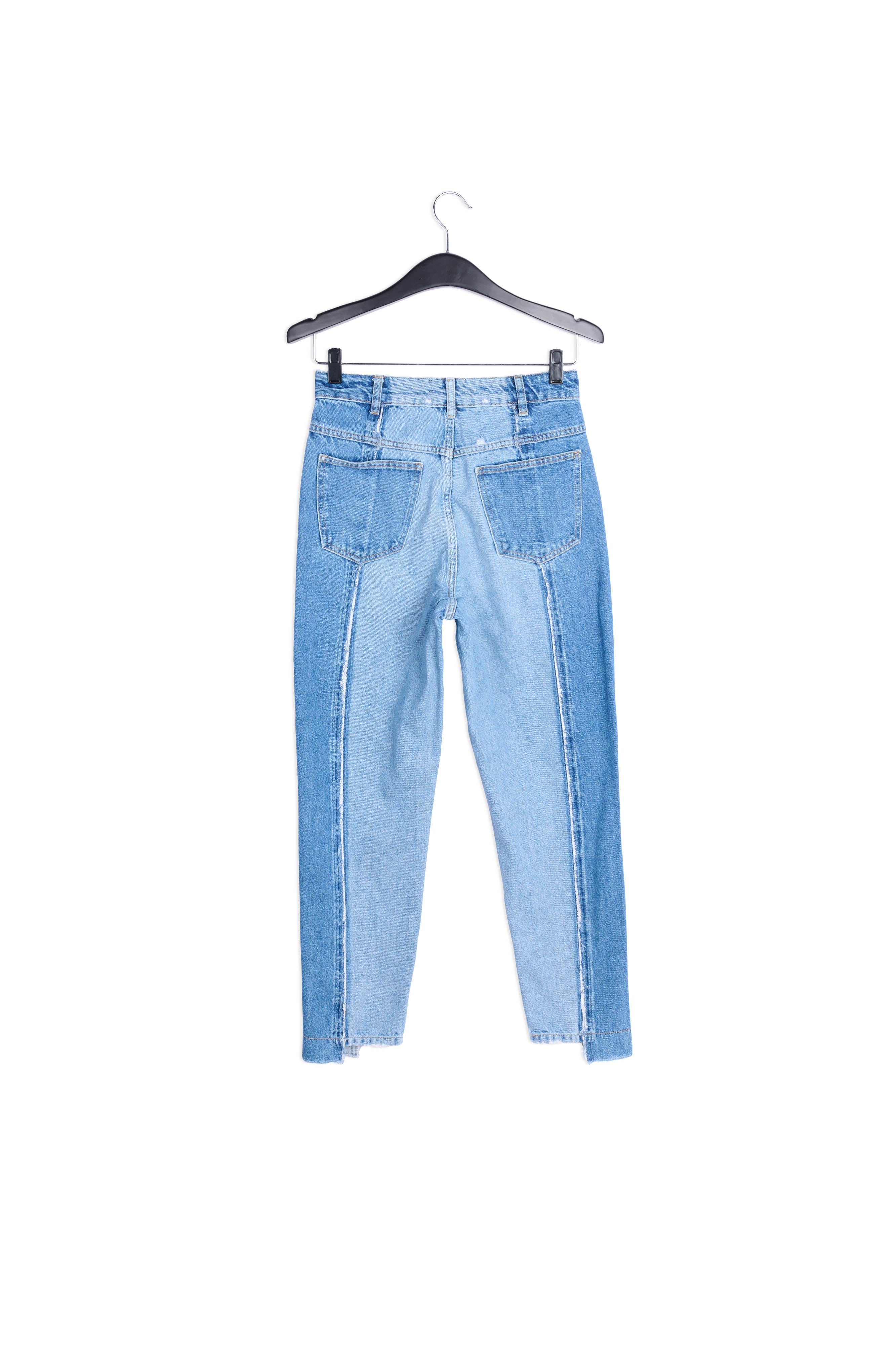 Tweekleurige gerafelde boyfriend jeans RE—SSENTIEL | Essentiel second hand