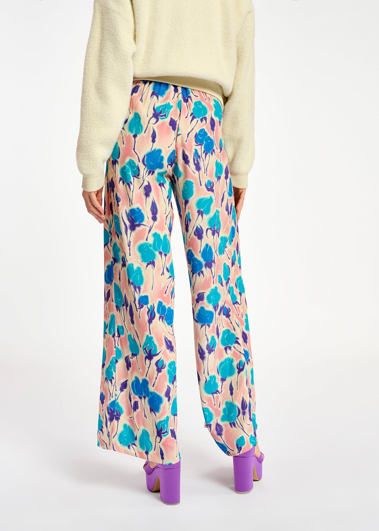 Light pink, blue and purple floral print wide-leg pants RE—SSENTIEL | Essentiel second hand
