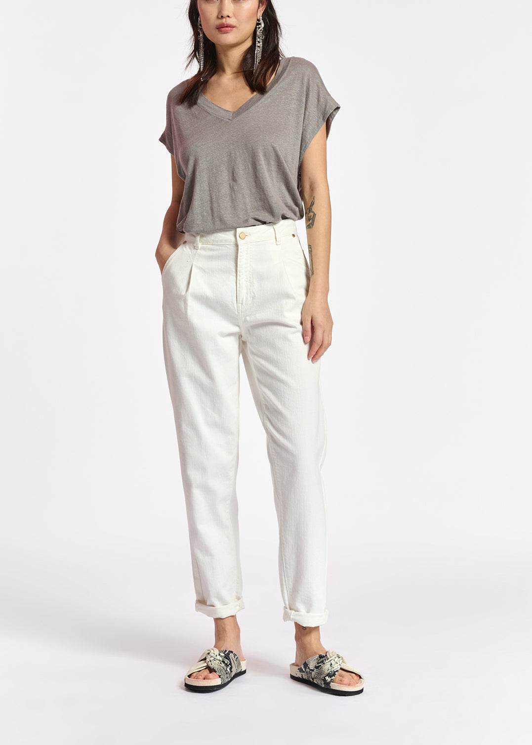 Grey linen v-neck t-shirt RE—SSENTIEL | Essentiel second hand