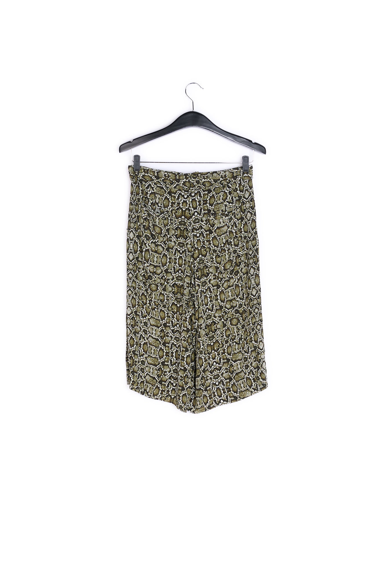 Wide fit shorts RE—SSENTIEL | Essentiel second hand