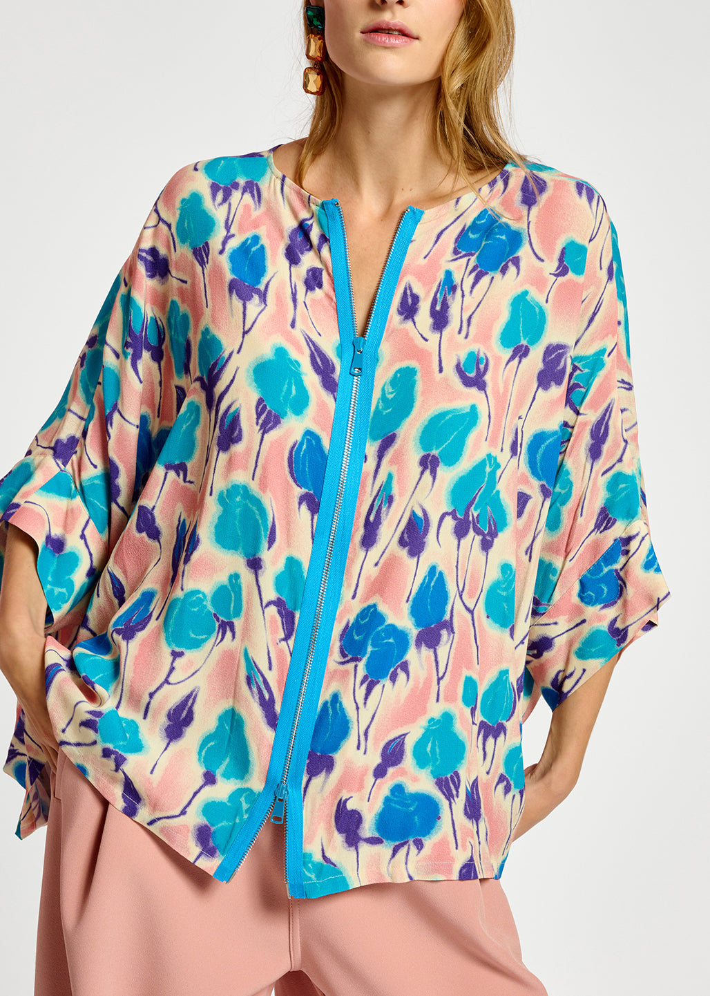Light pink, blue and purple floral print oversized top RE—SSENTIEL | Essentiel second hand