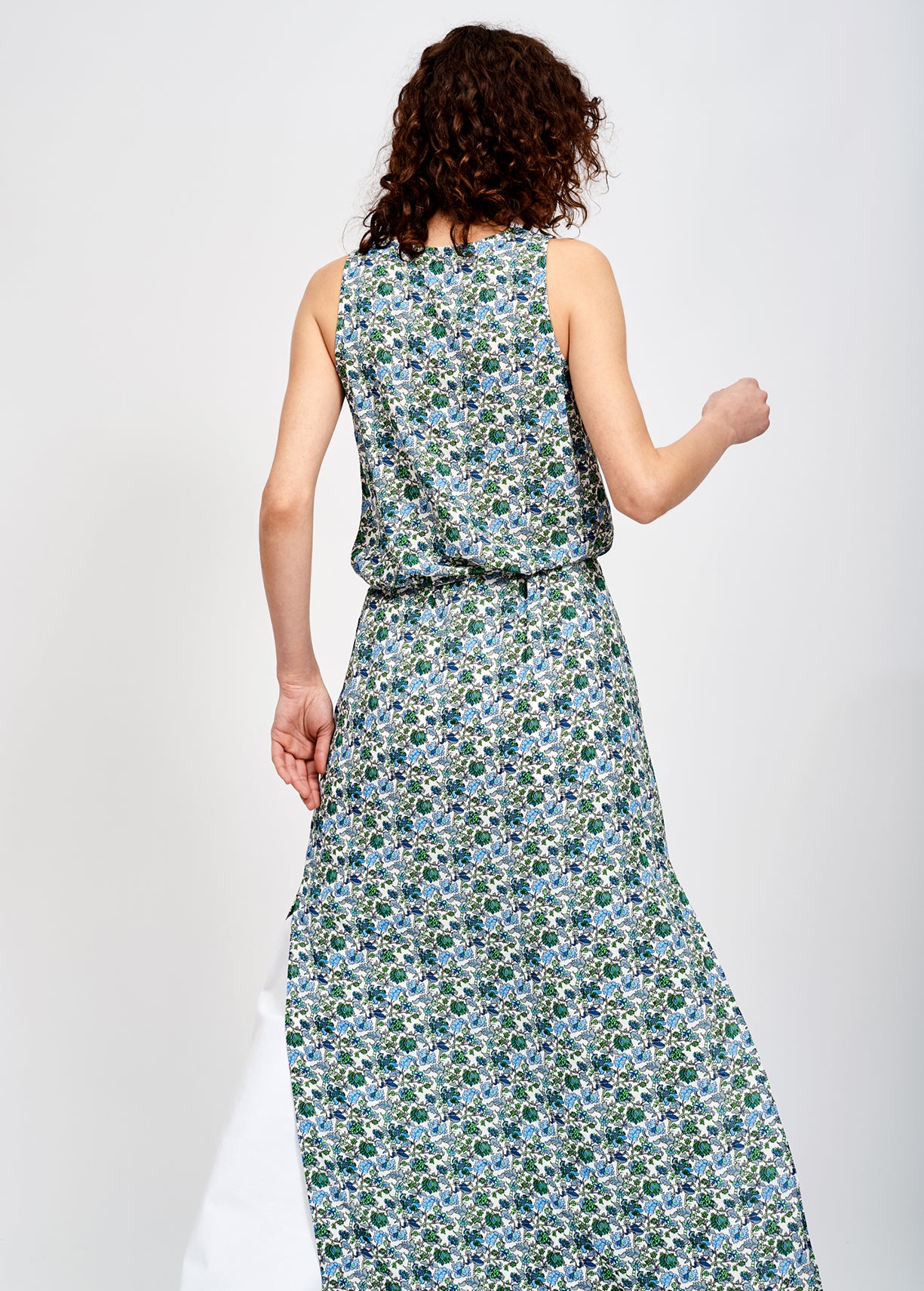 Mouwloze maxi-jurk met bloemenprint en stras RE—SSENTIEL | Essentiel second hand