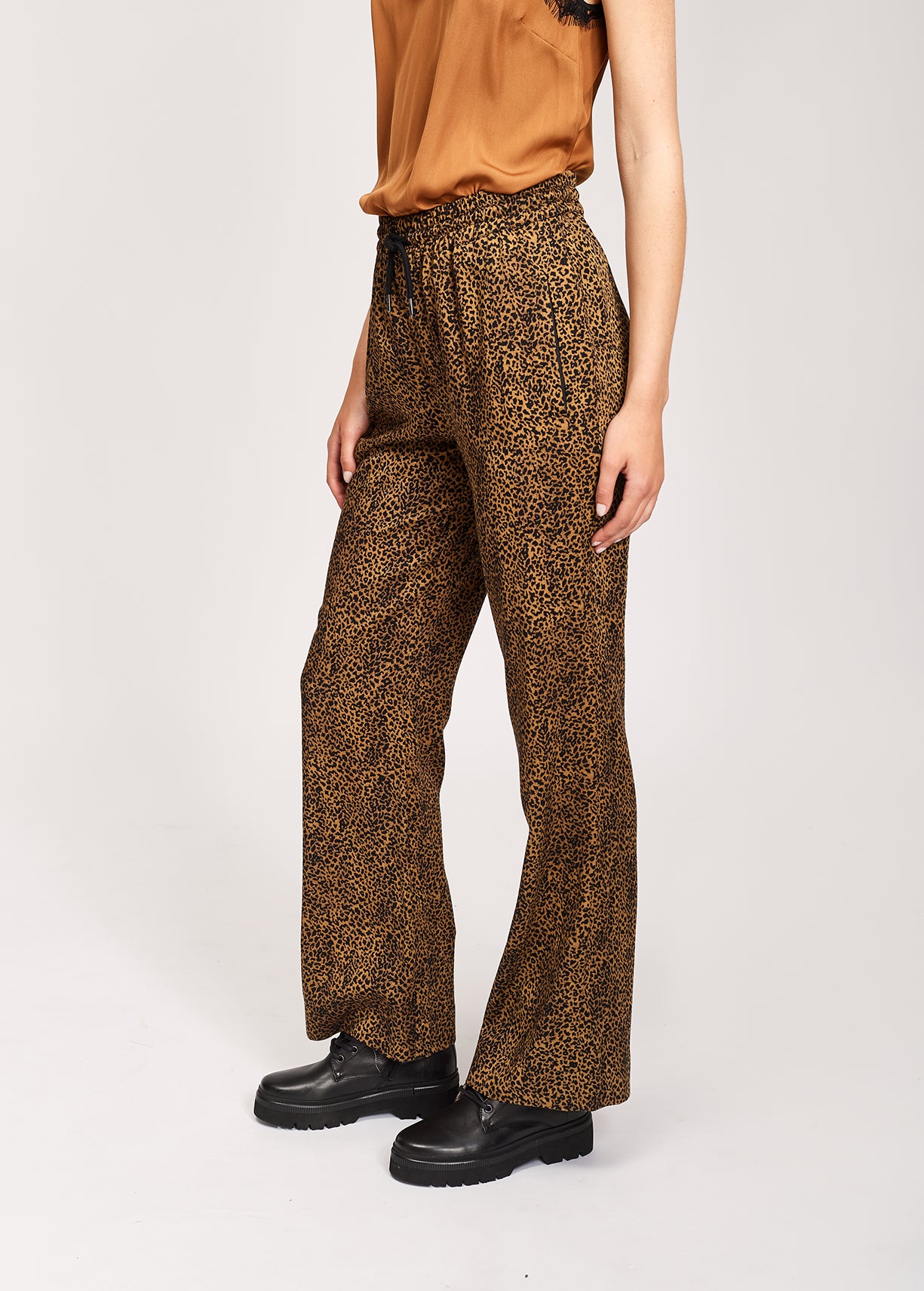 Wide leg track pants RE—SSENTIEL | Essentiel second hand
