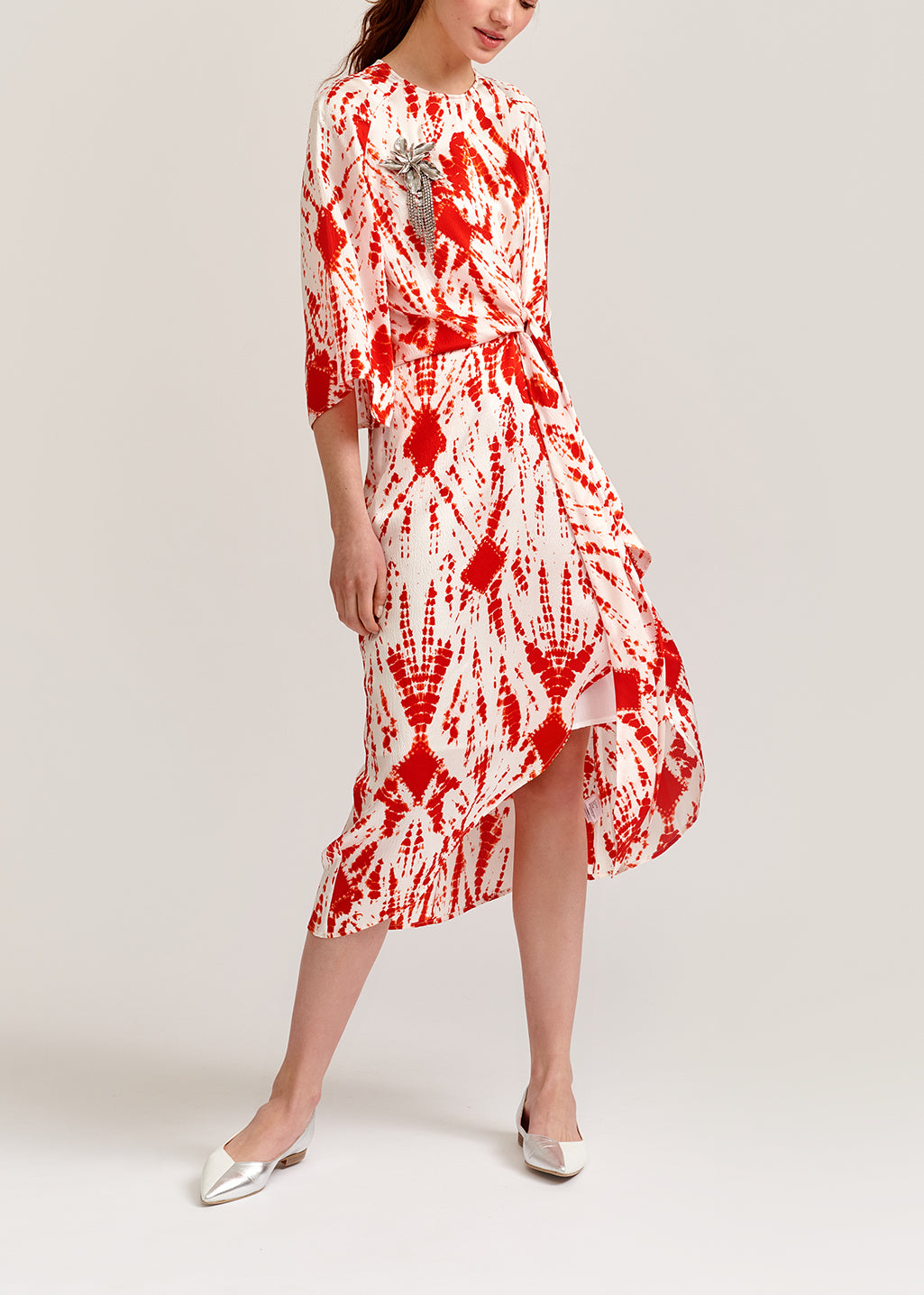 Gebroken witte en rode tie-dyed zijden midi-jurk RE—SSENTIEL | Essentiel second hand