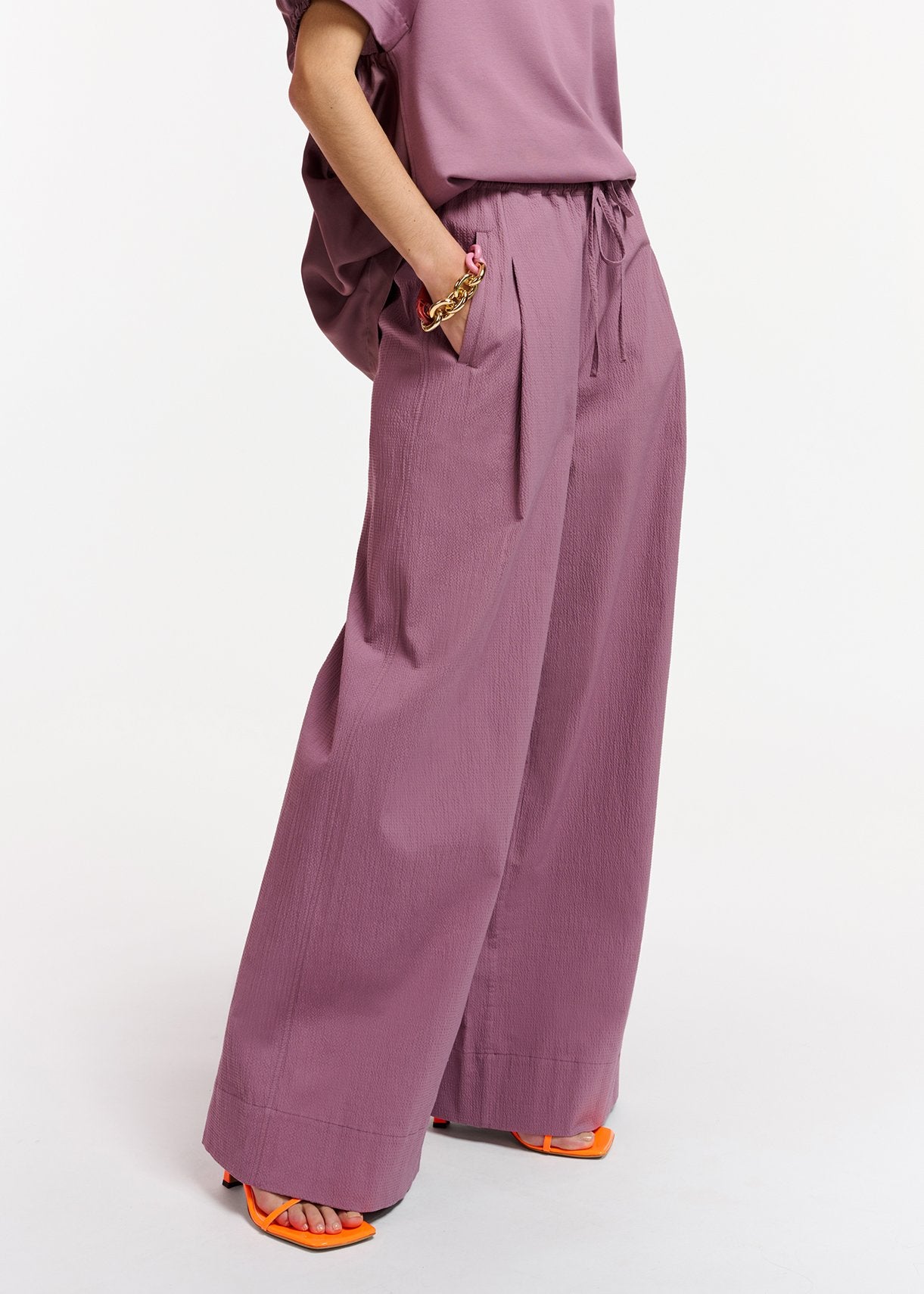 Mauve wide-leg pants RE—SSENTIEL | Essentiel second hand