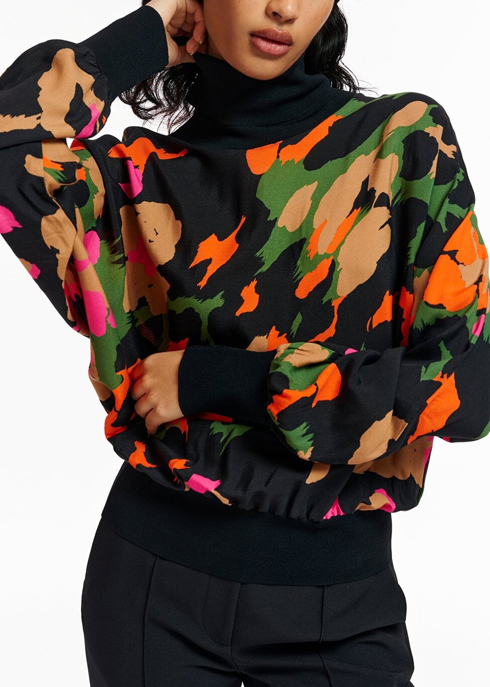 Black abstract-print top with rib-knitted trims RE—SSENTIEL | Essentiel second hand