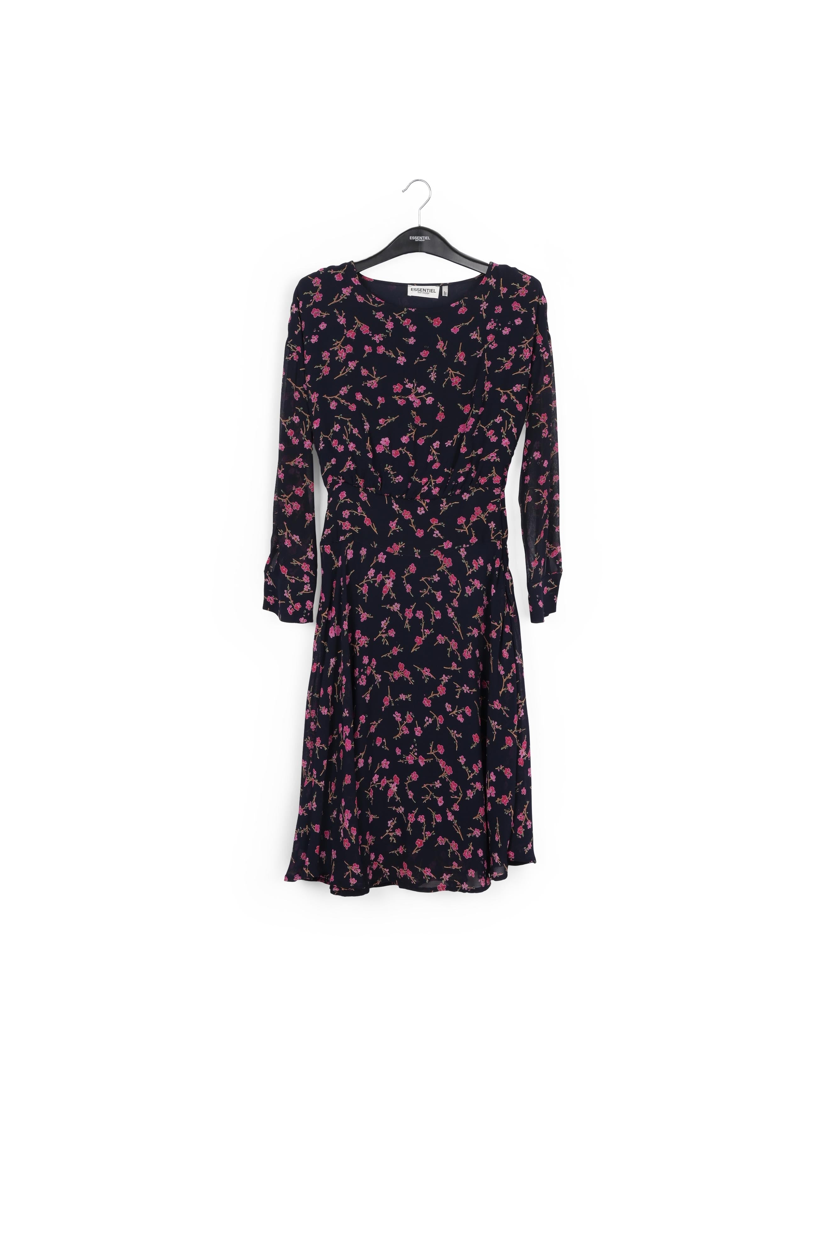 Swaffel robe RE—SSENTIEL | Essentiel second hand