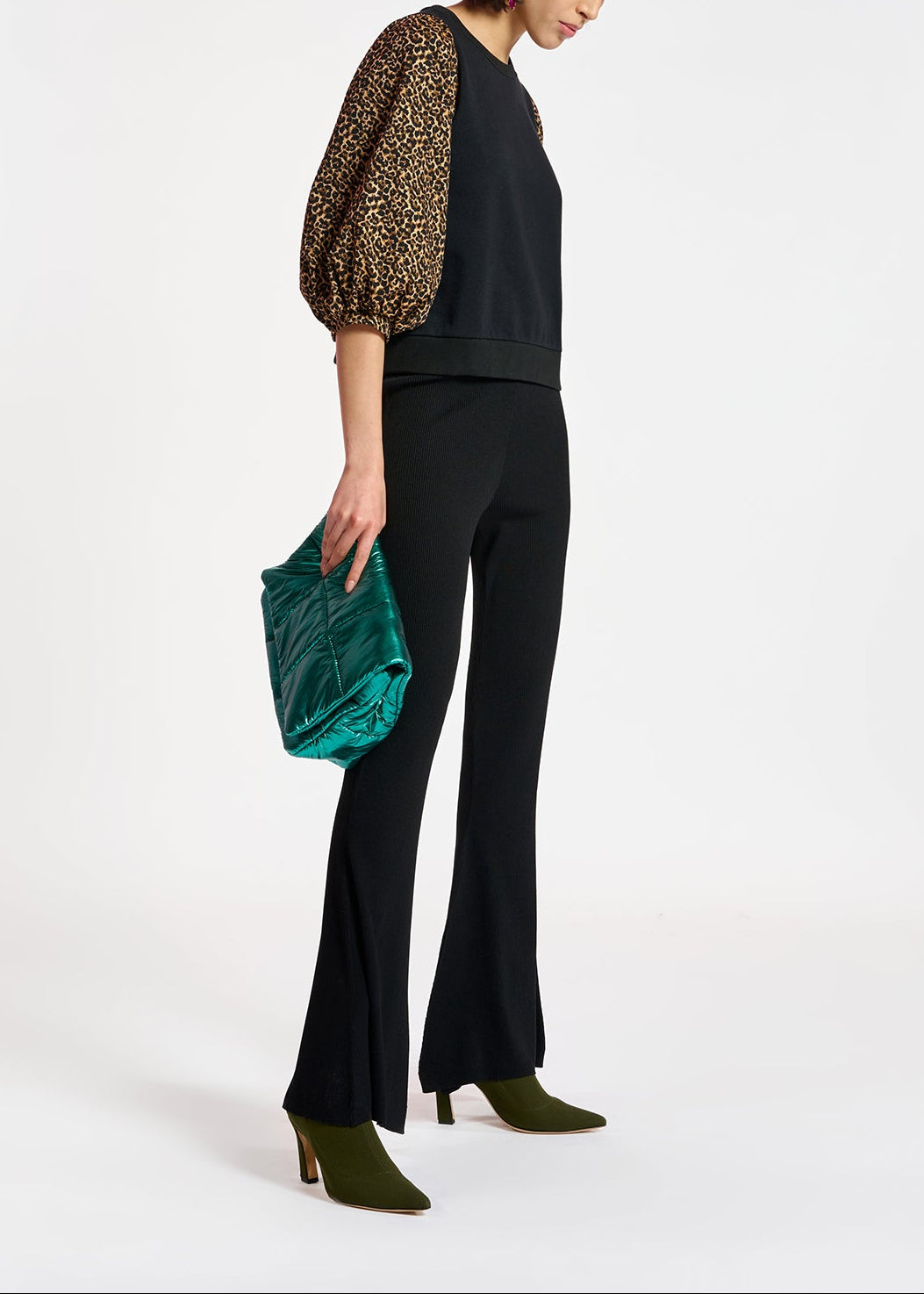 Black flared knitted pants RE—SSENTIEL | Essentiel second hand
