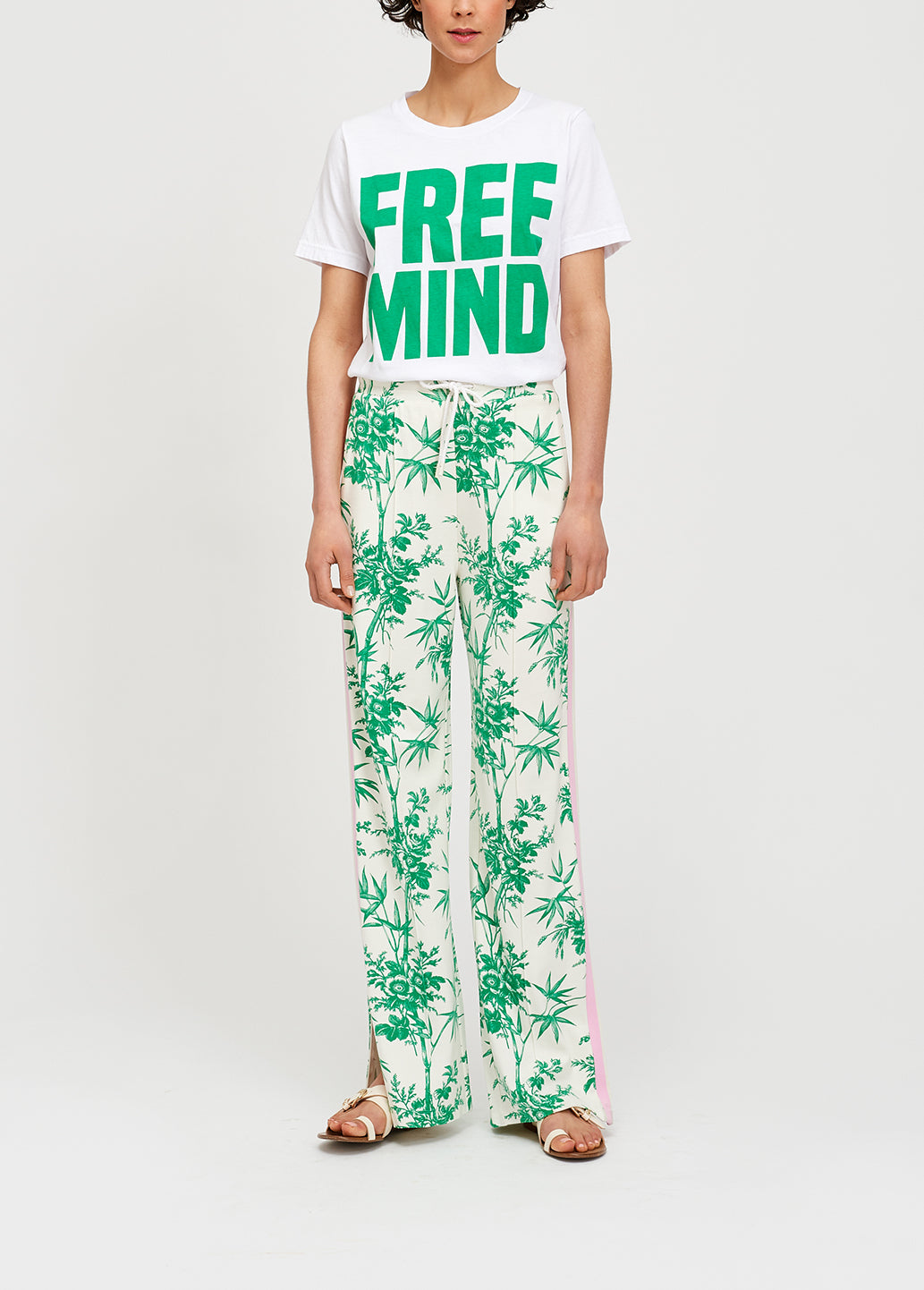 Classic white tracksuit bottoms with green print RE—SSENTIEL | Essentiel second hand