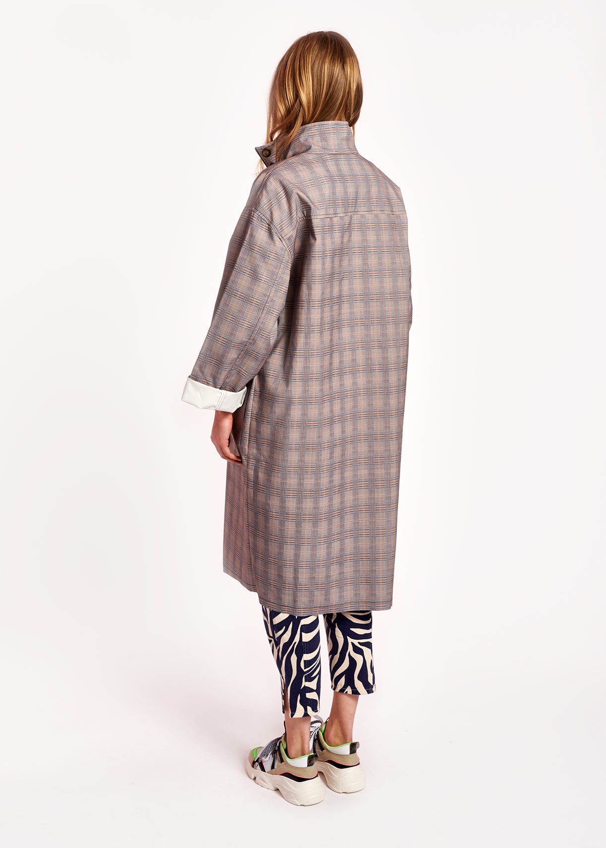 Veste oversize grise au motif tartan RE—SSENTIEL | Essentiel second hand