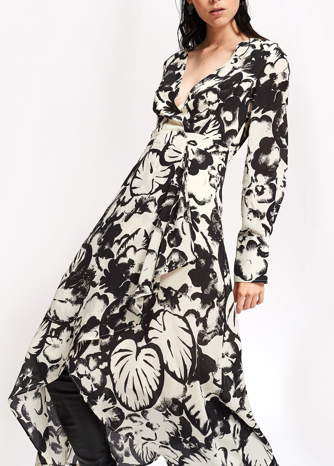 Gebroken witte zijden midi-jurk met botanische print RE—SSENTIEL | Essentiel second hand