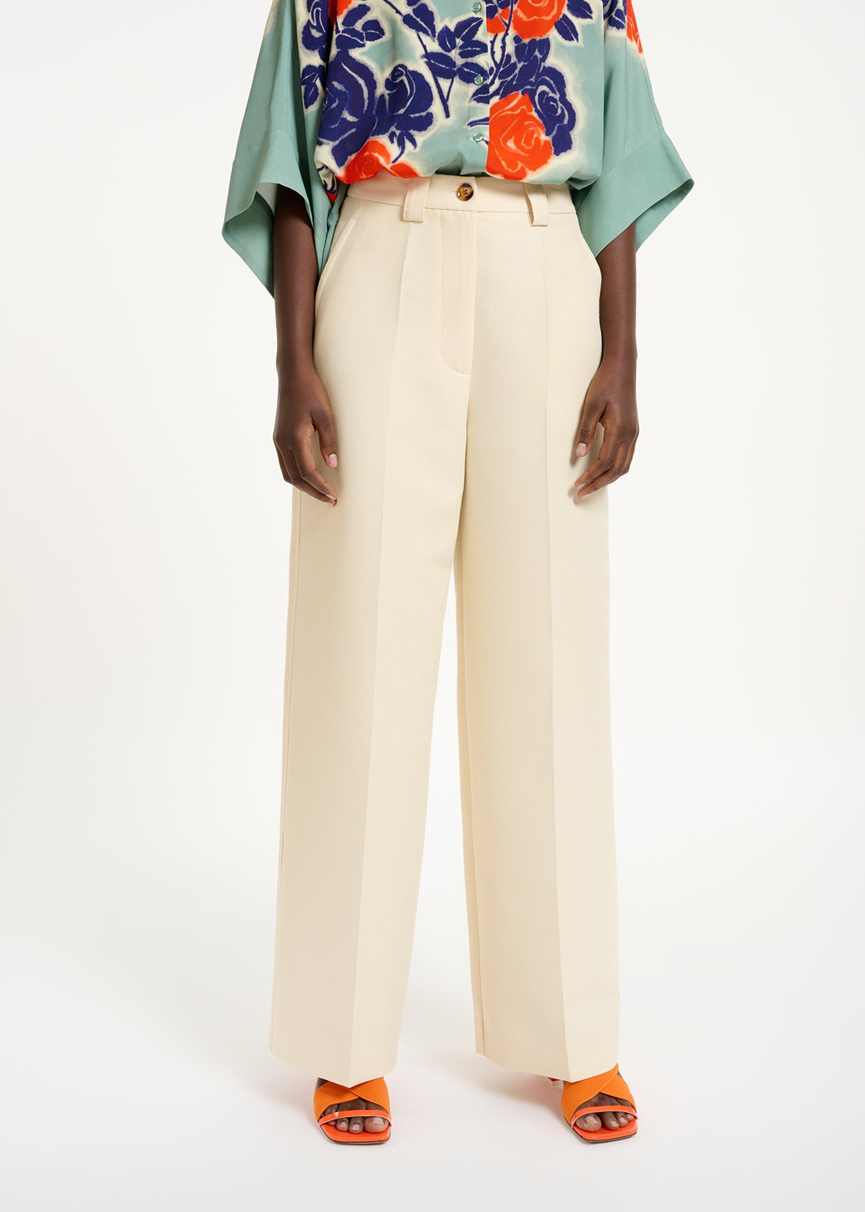 Ecru straight-leg pants RE—SSENTIEL | Essentiel second hand