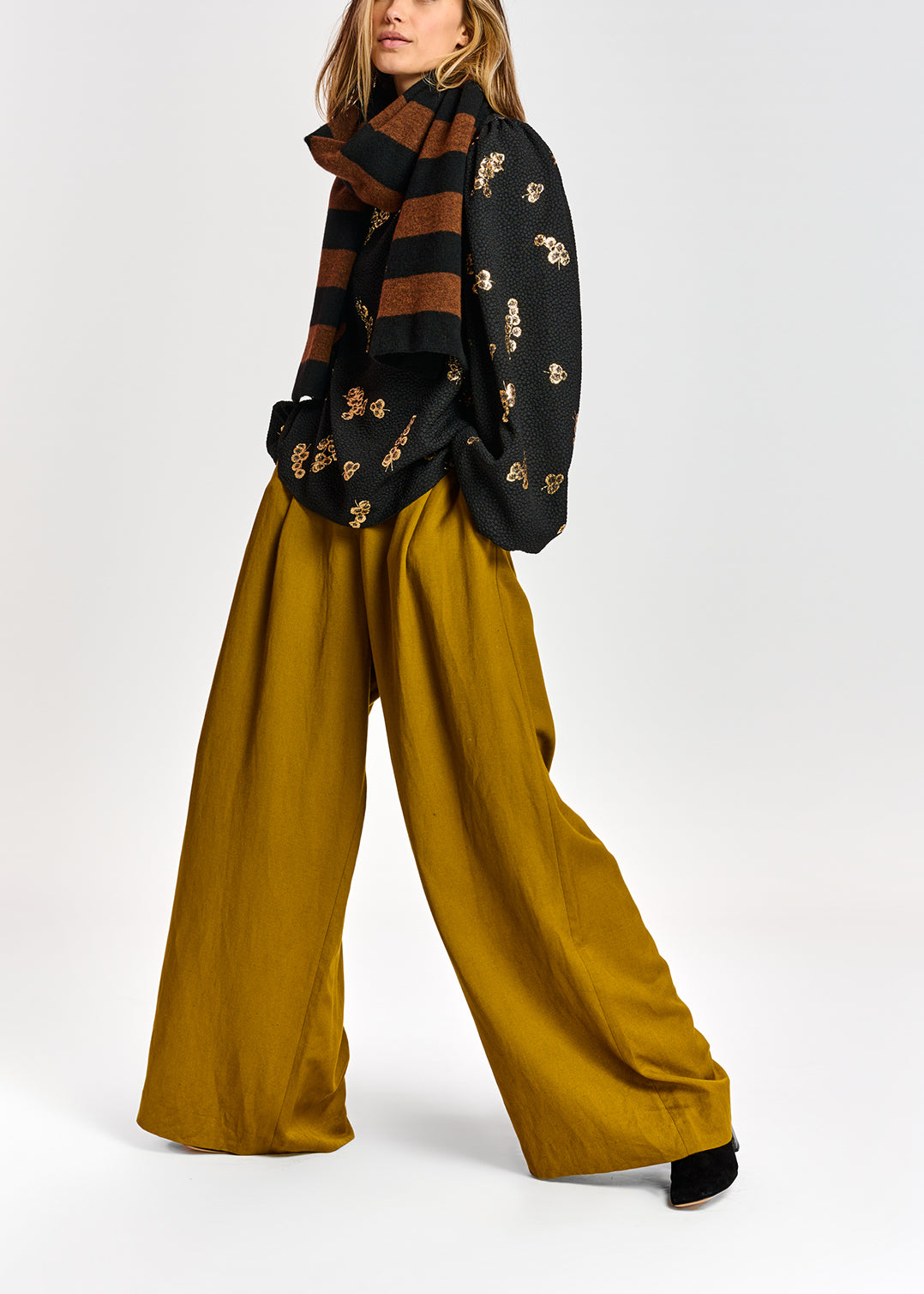 Adries ruffle collar top RE—SSENTIEL | Essentiel second hand