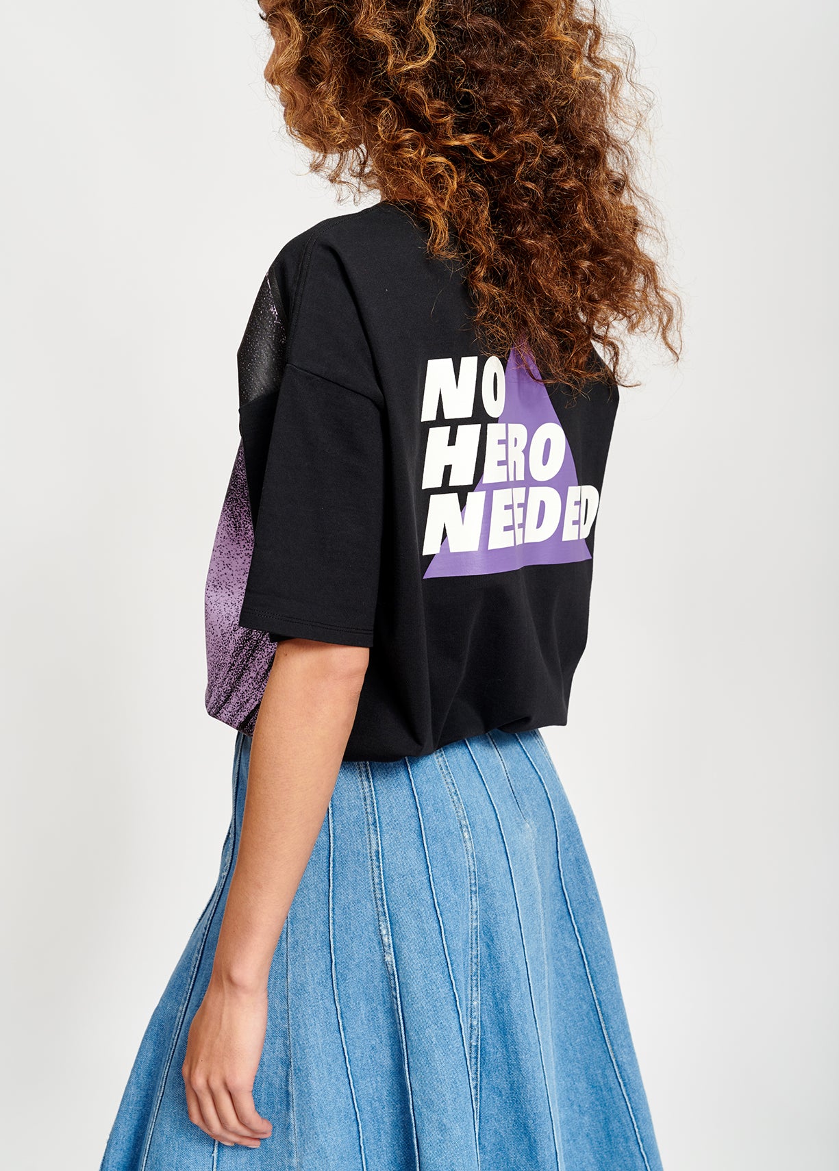 Black cotton 'No hero needed' T-shirt RE—SSENTIEL | Essentiel second hand