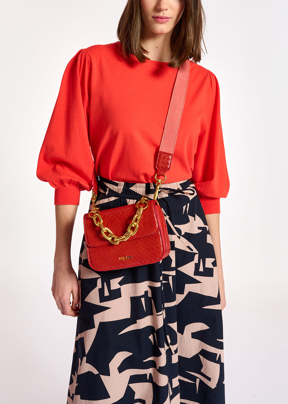 Red knit sweater with puffed shoulders RE—SSENTIEL | Essentiel second hand