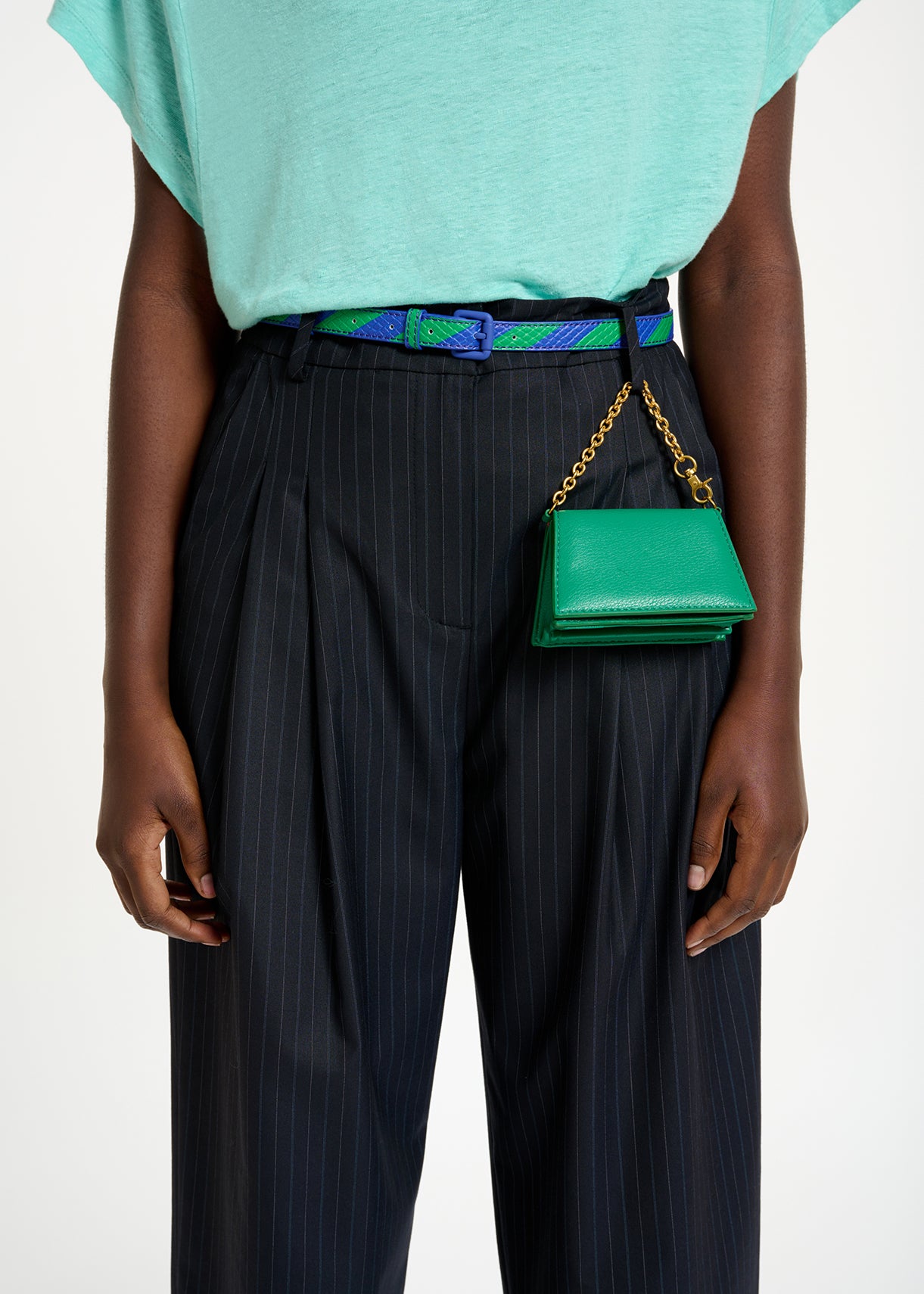 Pantalon bleu foncé à fines rayures RE—SSENTIEL | Essentiel second hand