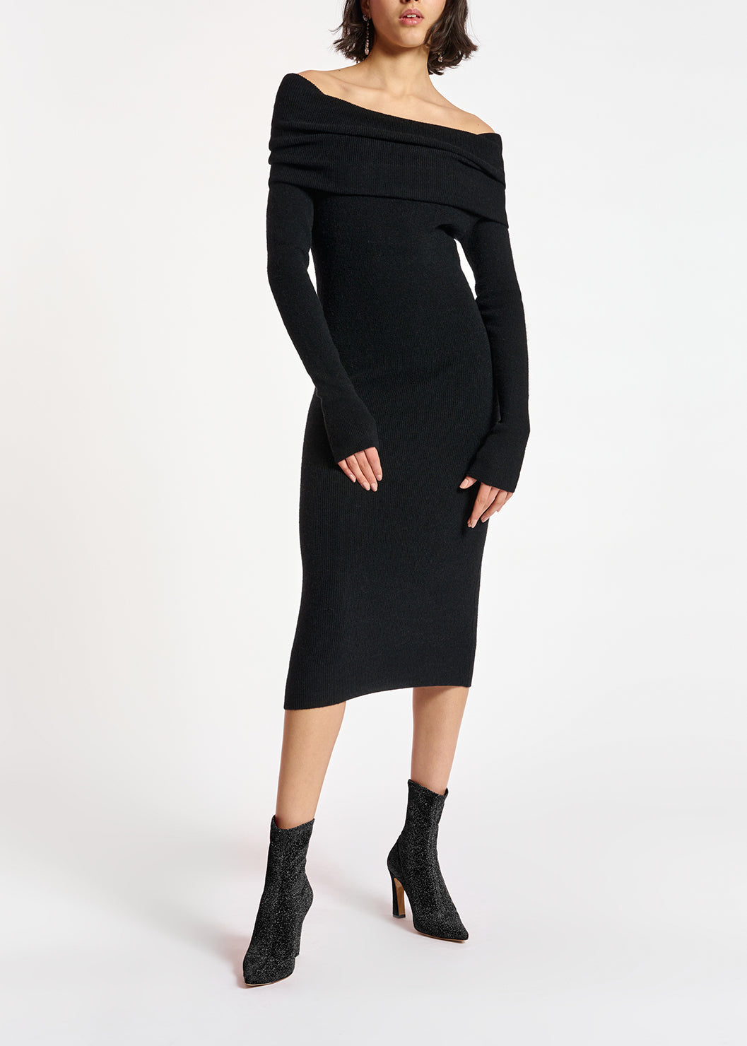 Zwarte gebreide jurk met blote schouders RE—SSENTIEL | Essentiel second hand