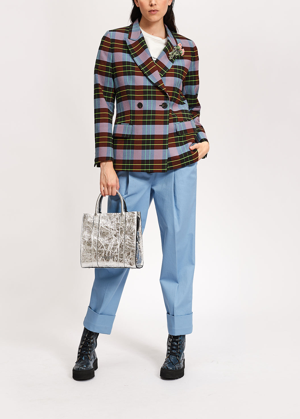 Veste croisée au motif tartan bleu pâle, bordeaux et noir RE—SSENTIEL | Essentiel second hand