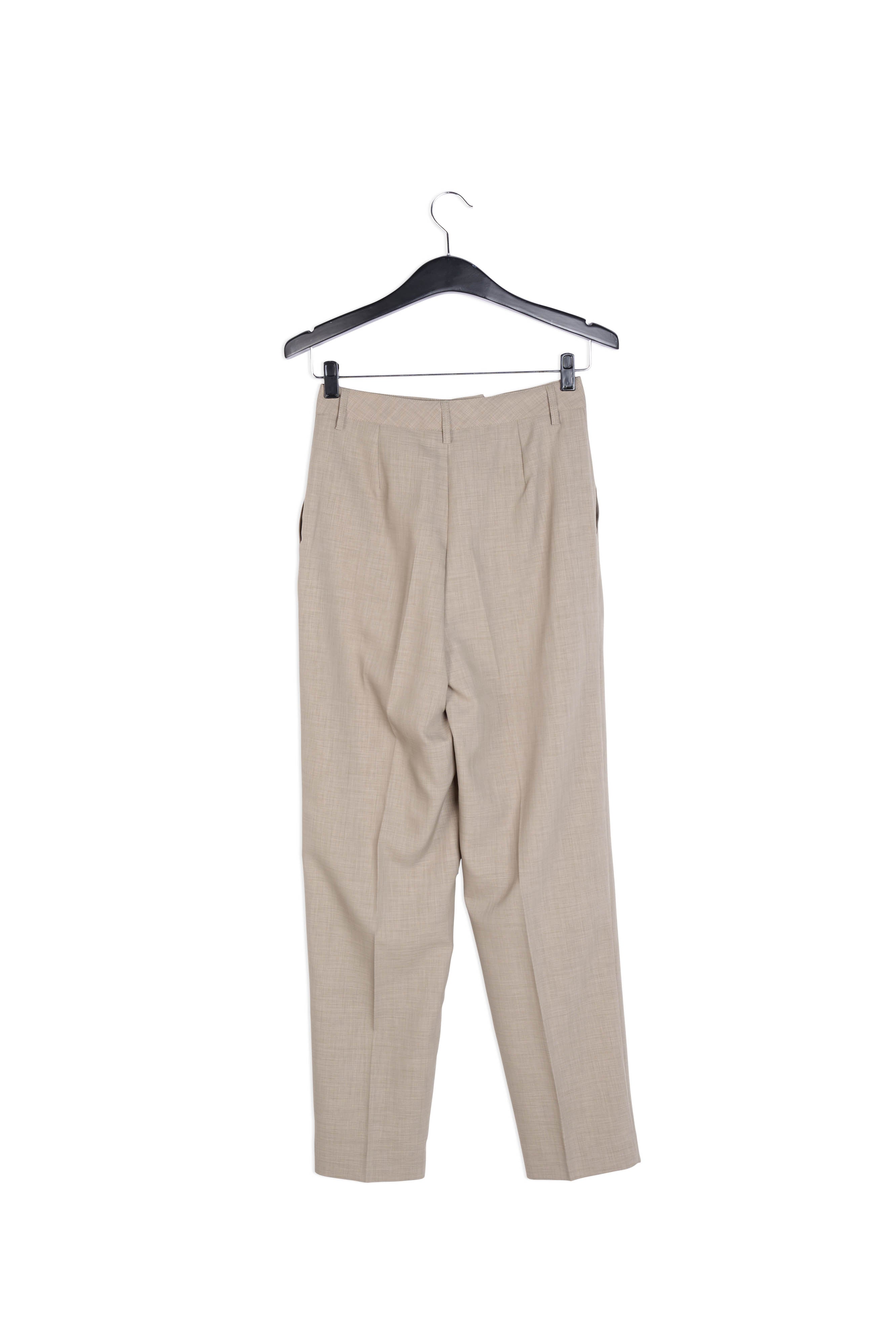 Pantalon kaki aux jambes effilées RE—SSENTIEL | Essentiel second hand