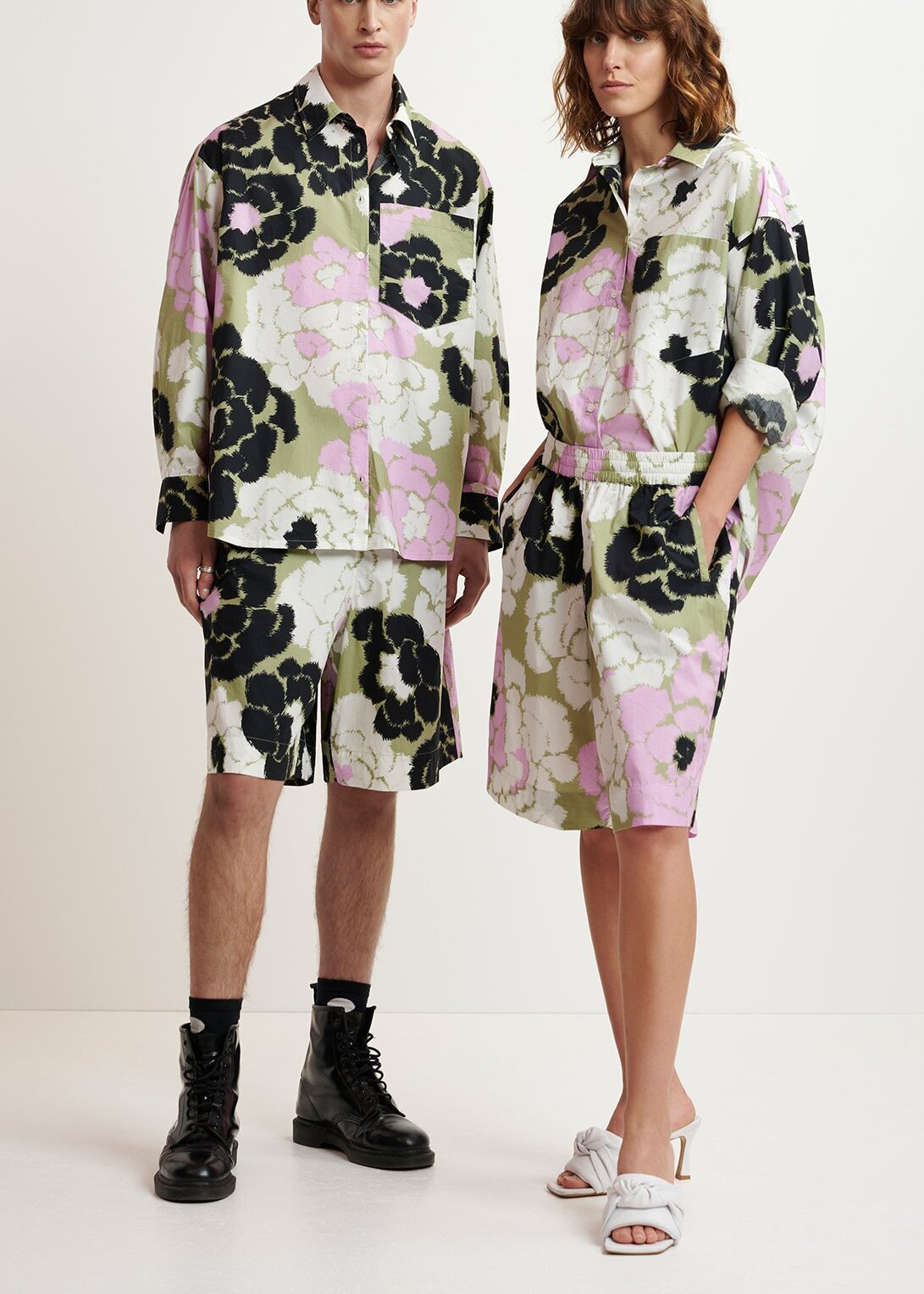 Light khaki, lilac and off-white cotton shirt with floral print RE—SSENTIEL | Essentiel second hand