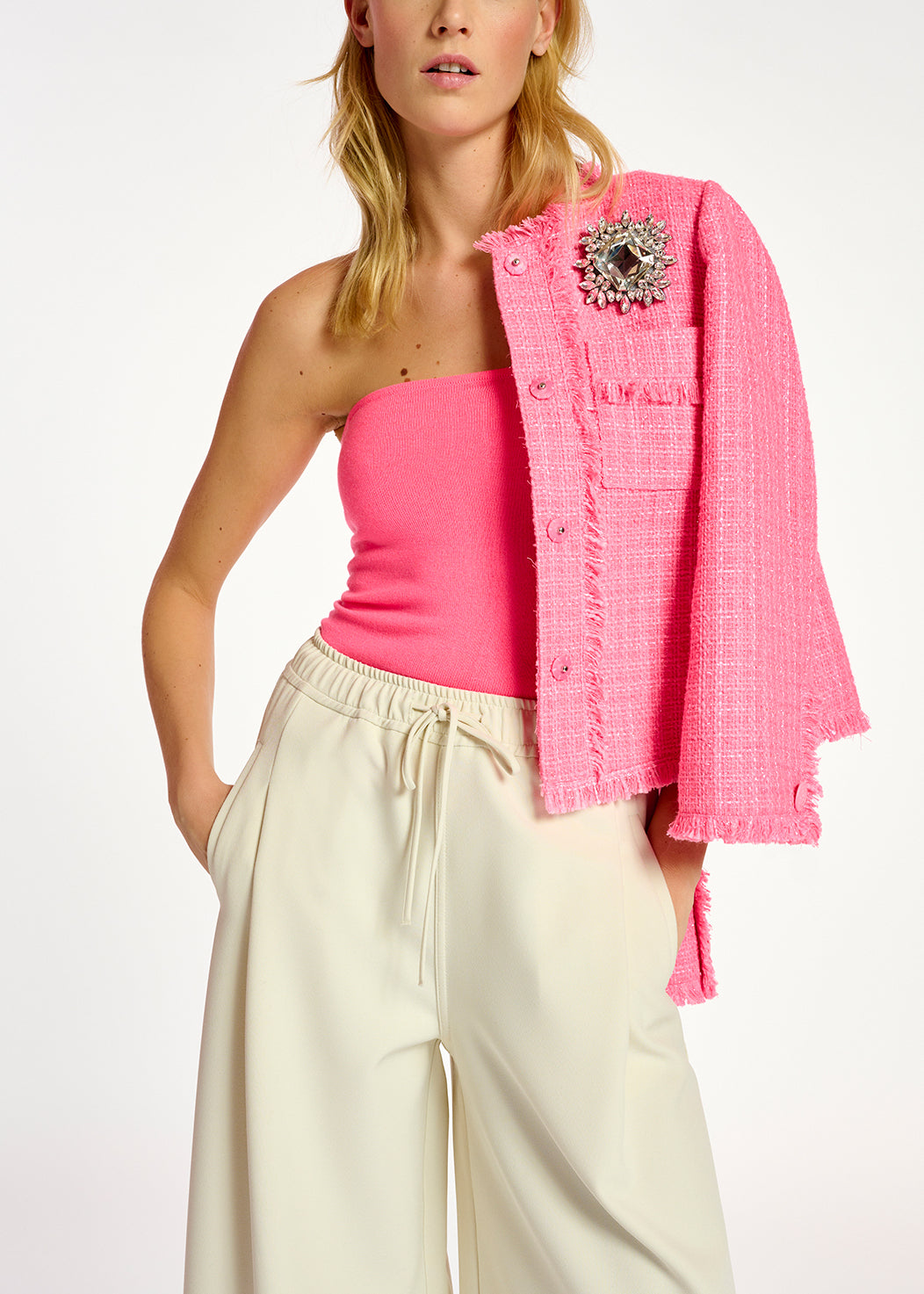 Gebreide strapless top in fluoroze RE—SSENTIEL | Essentiel second hand