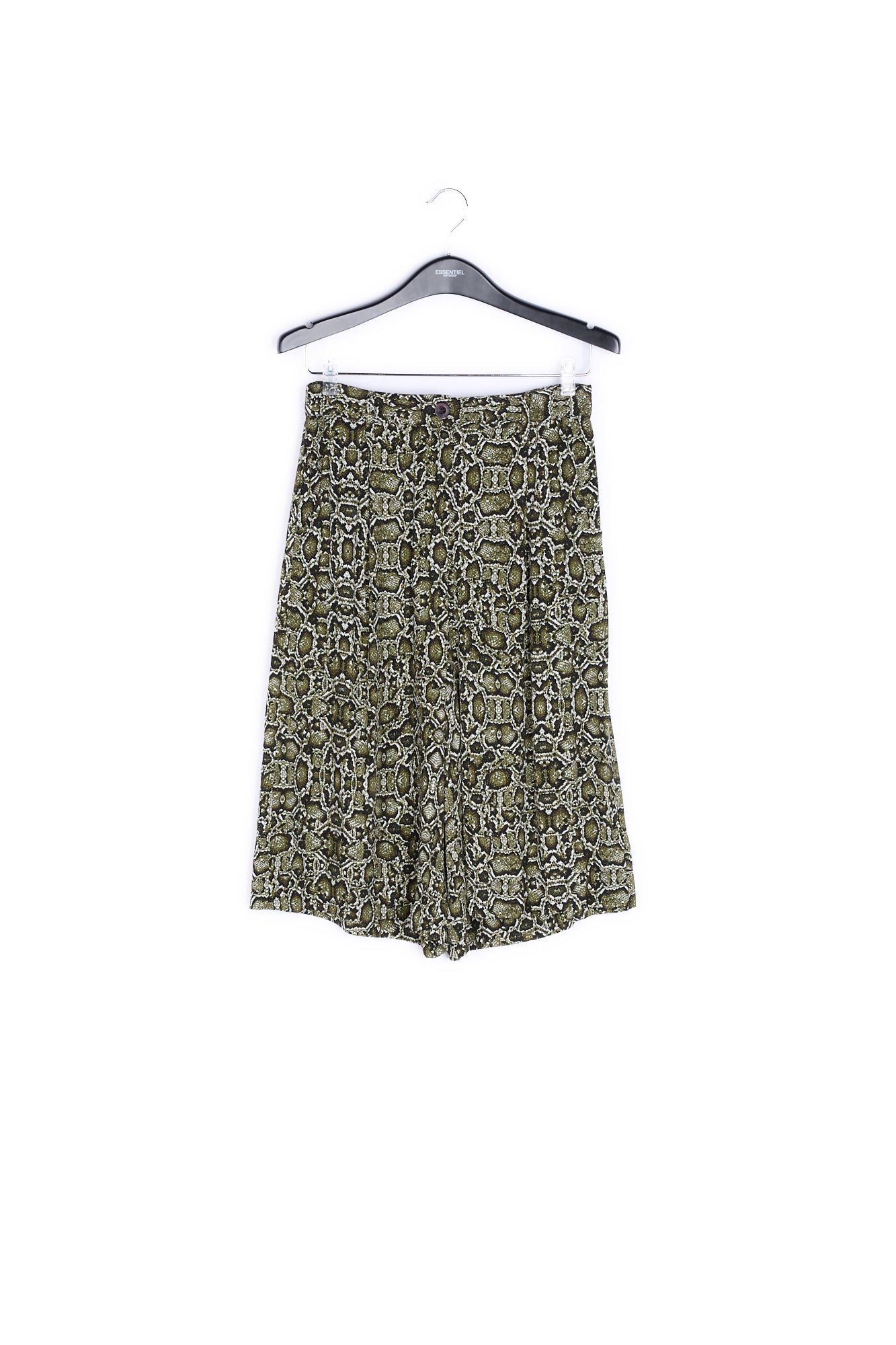 Wide fit shorts RE—SSENTIEL | Essentiel second hand