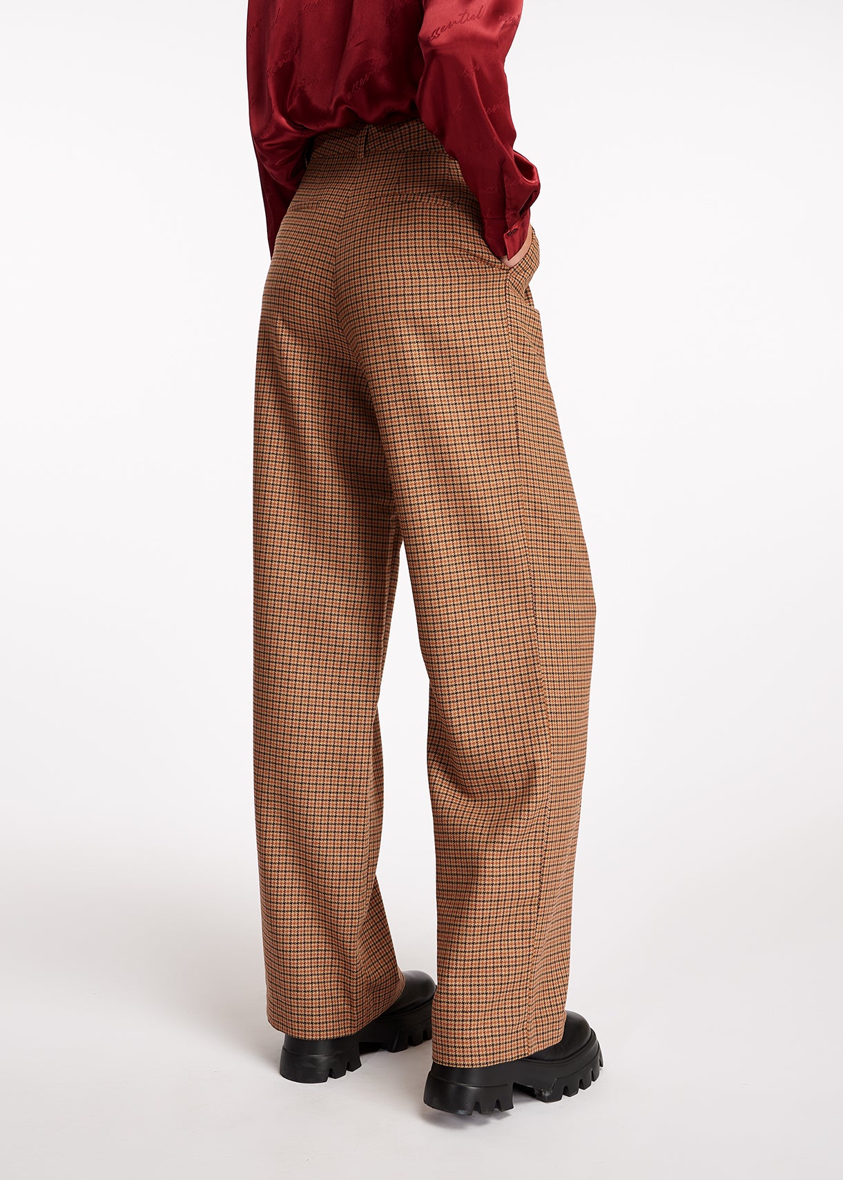 Brown checked wide-leg pants RE—SSENTIEL | Essentiel second hand