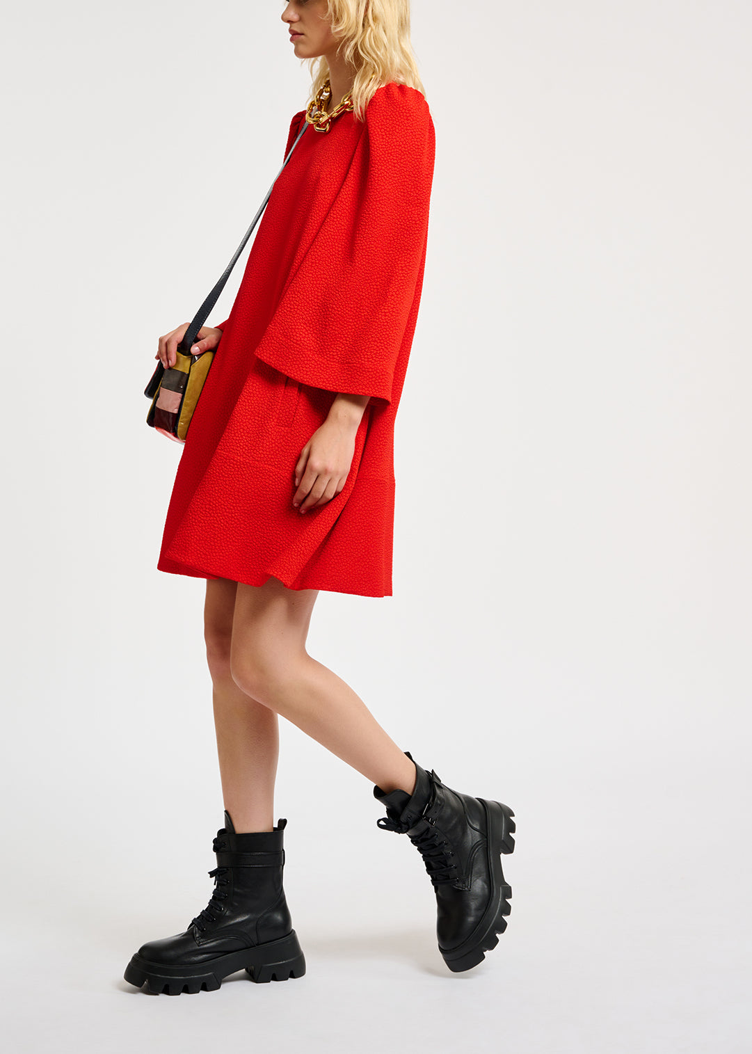 Rode mini-jurk met trompetmouwen RE—SSENTIEL | Essentiel second hand