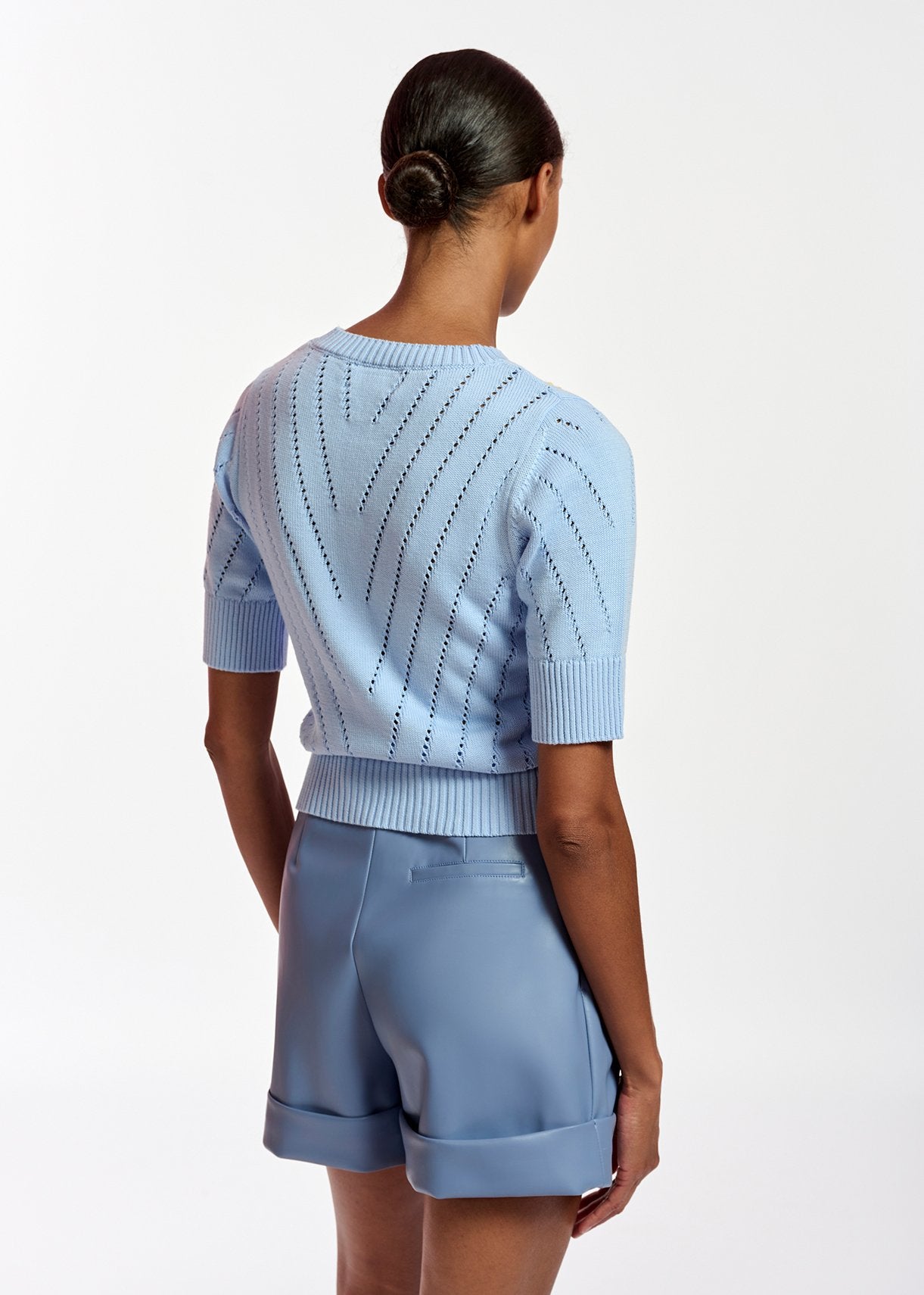 Pull en pointelle bleu clair à broderies RE—SSENTIEL | Essentiel second hand