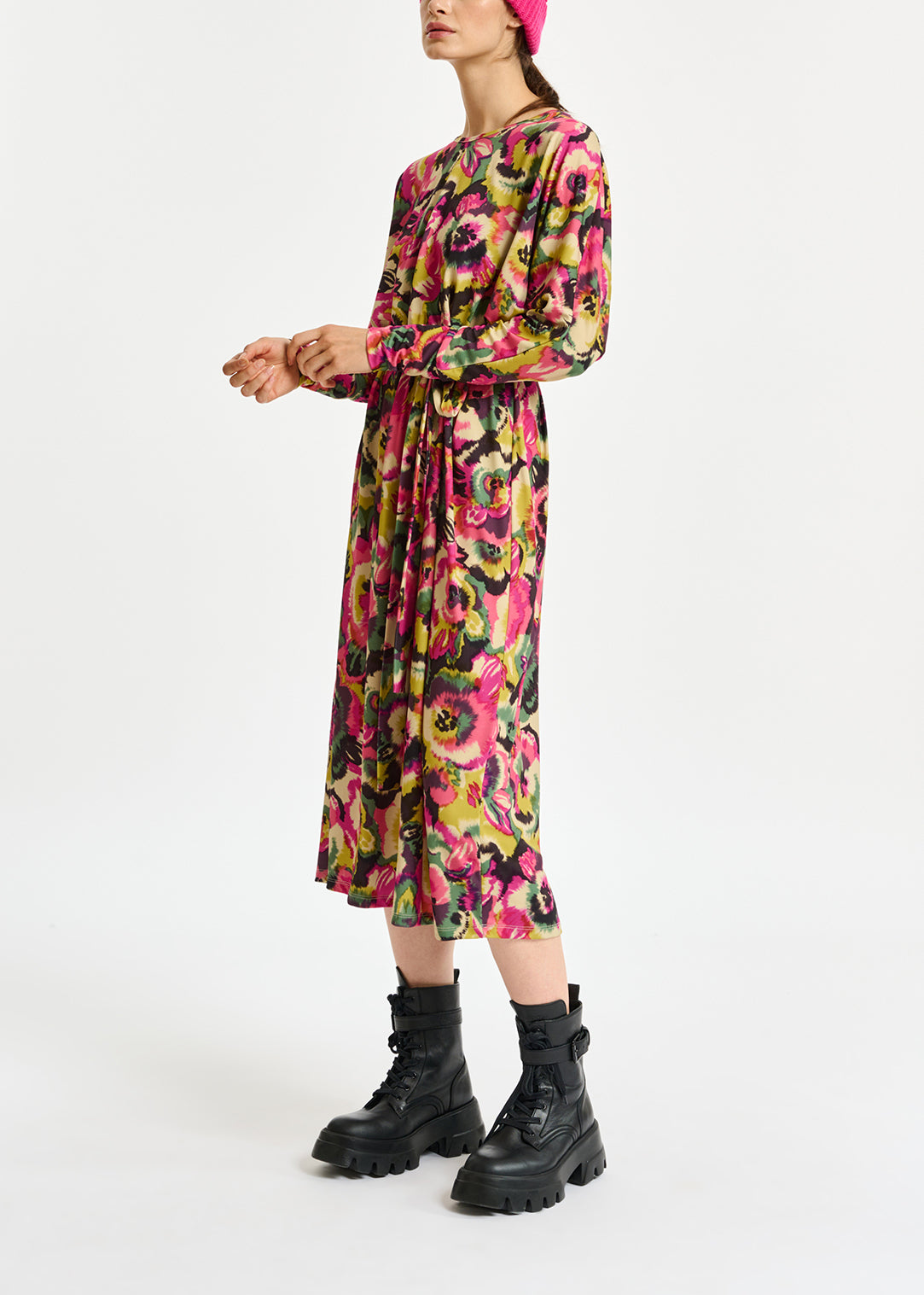 Kleurrijke midi-jurk met bloemenprint RE—SSENTIEL | Essentiel second hand