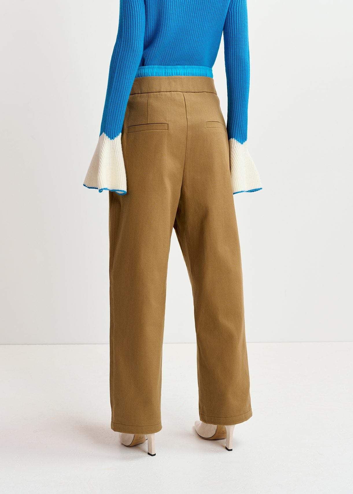 Bruine en blauwe broek met dubbele tailleband RE—SSENTIEL | Essentiel second hand