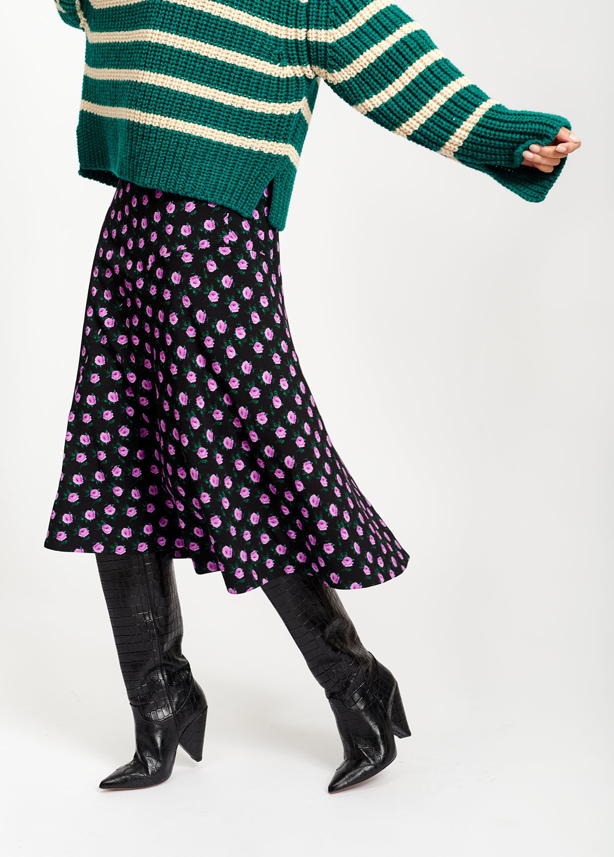 Zwarte midirok met bloemenprint RE—SSENTIEL | Essentiel second hand