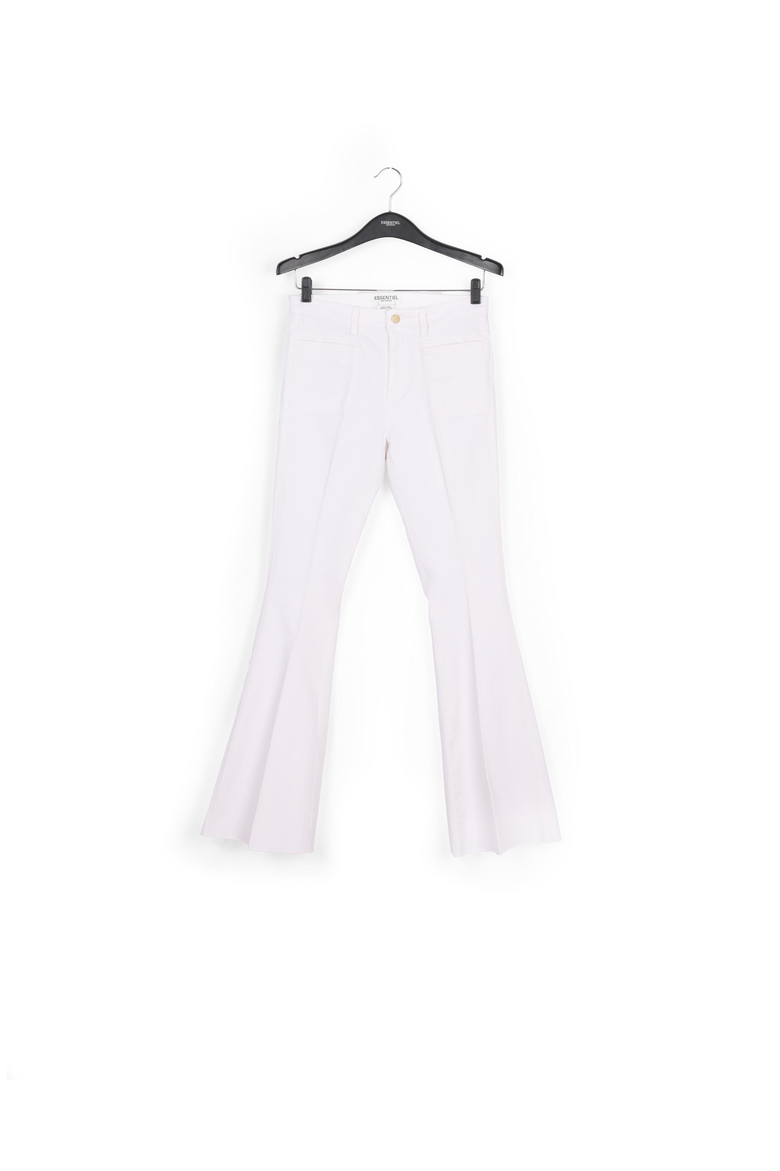 Jean blanc à taille haute aux jambes évasées RE—SSENTIEL | Essentiel second hand