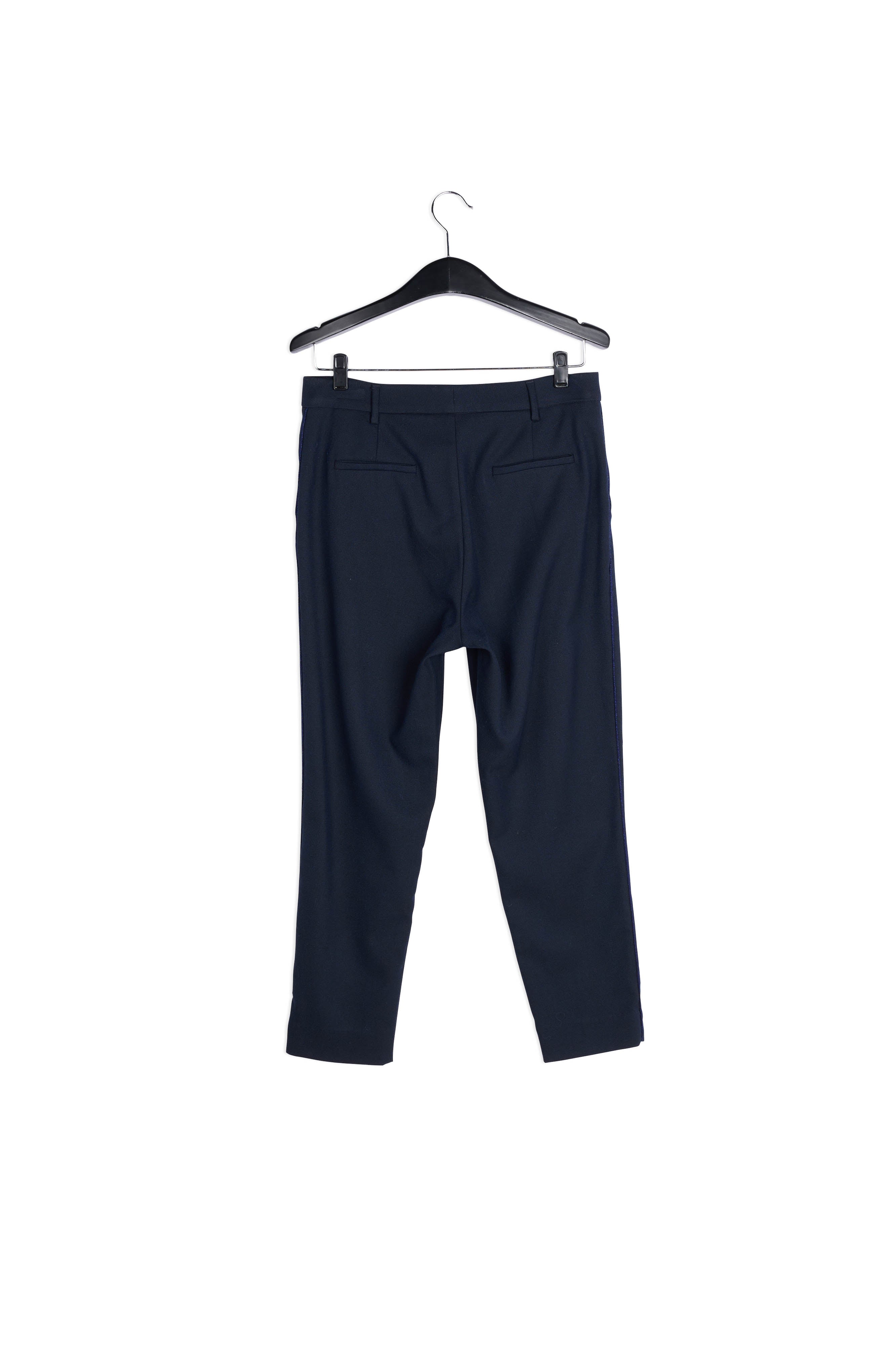 Donkerblauwe 7/8ste broek met smal toelopende pijpen RE—SSENTIEL | Essentiel second hand
