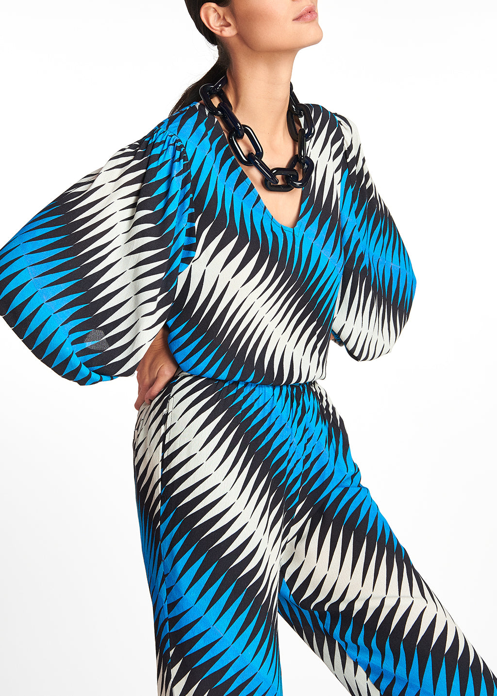 Grafische top met volumineuze mouwen RE—SSENTIEL | Essentiel second hand