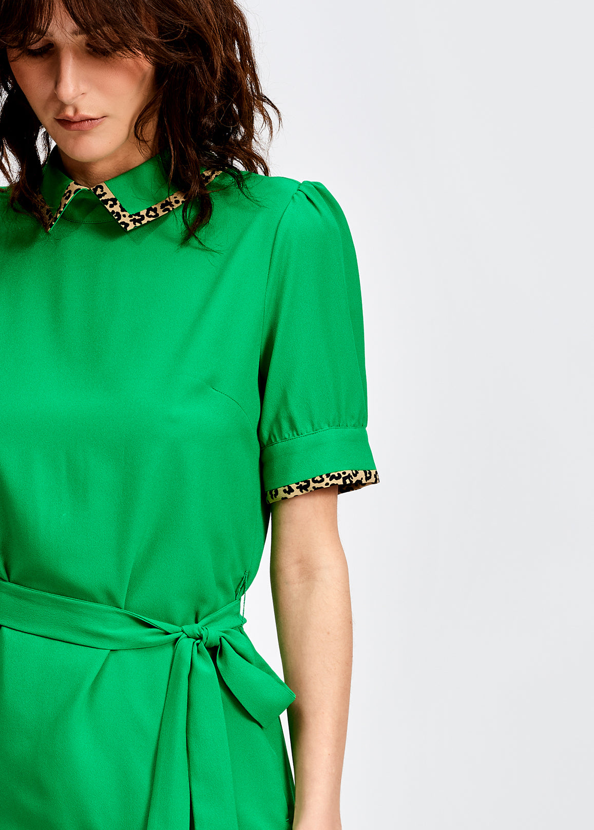 Green shirt dress with animal print trim RE—SSENTIEL | Essentiel second hand