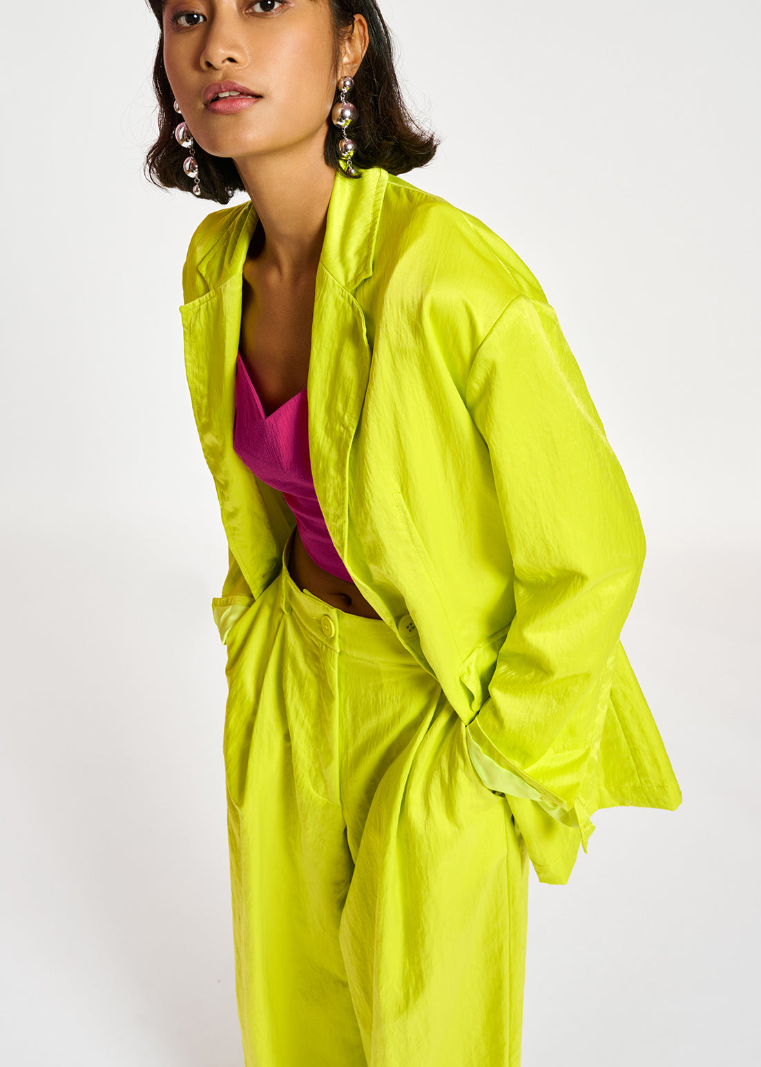 Blazer droit en satin vert citron RE—SSENTIEL | Essentiel second hand