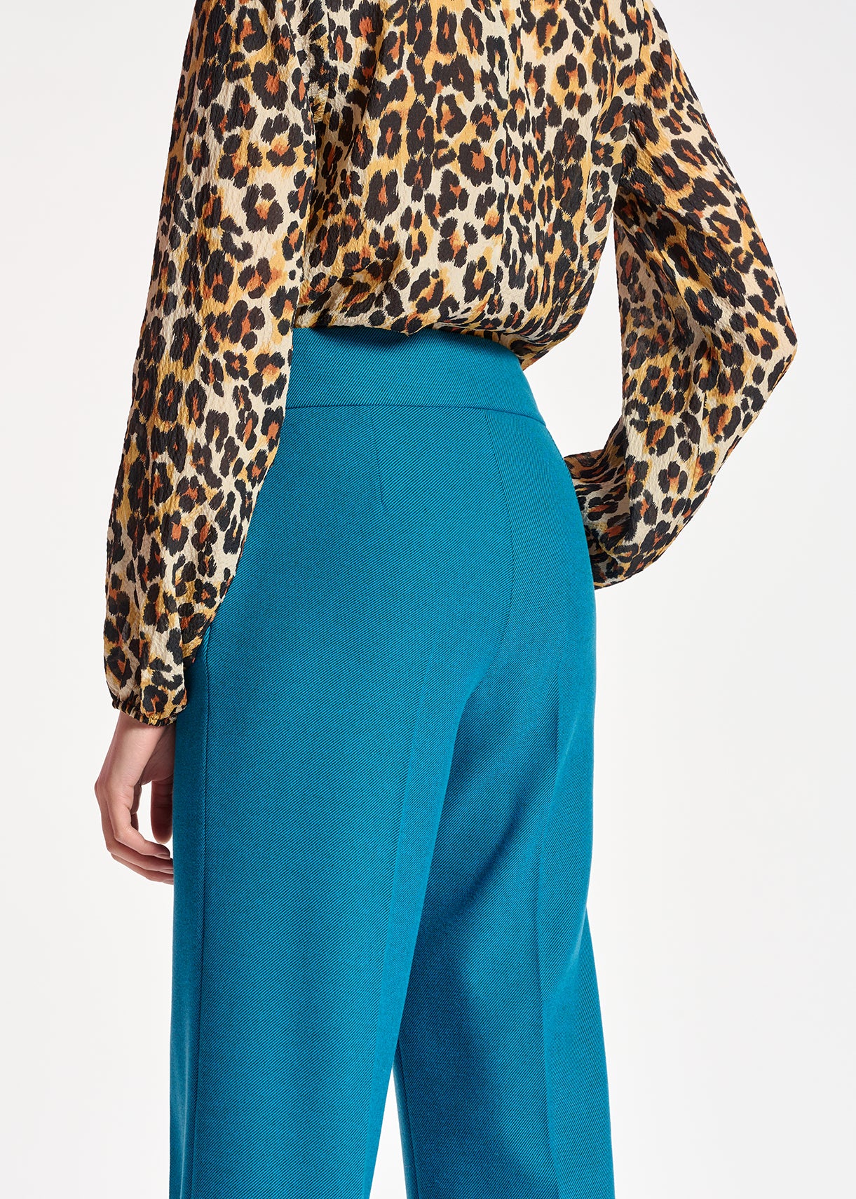 Blue straight-leg pants RE—SSENTIEL | Essentiel second hand