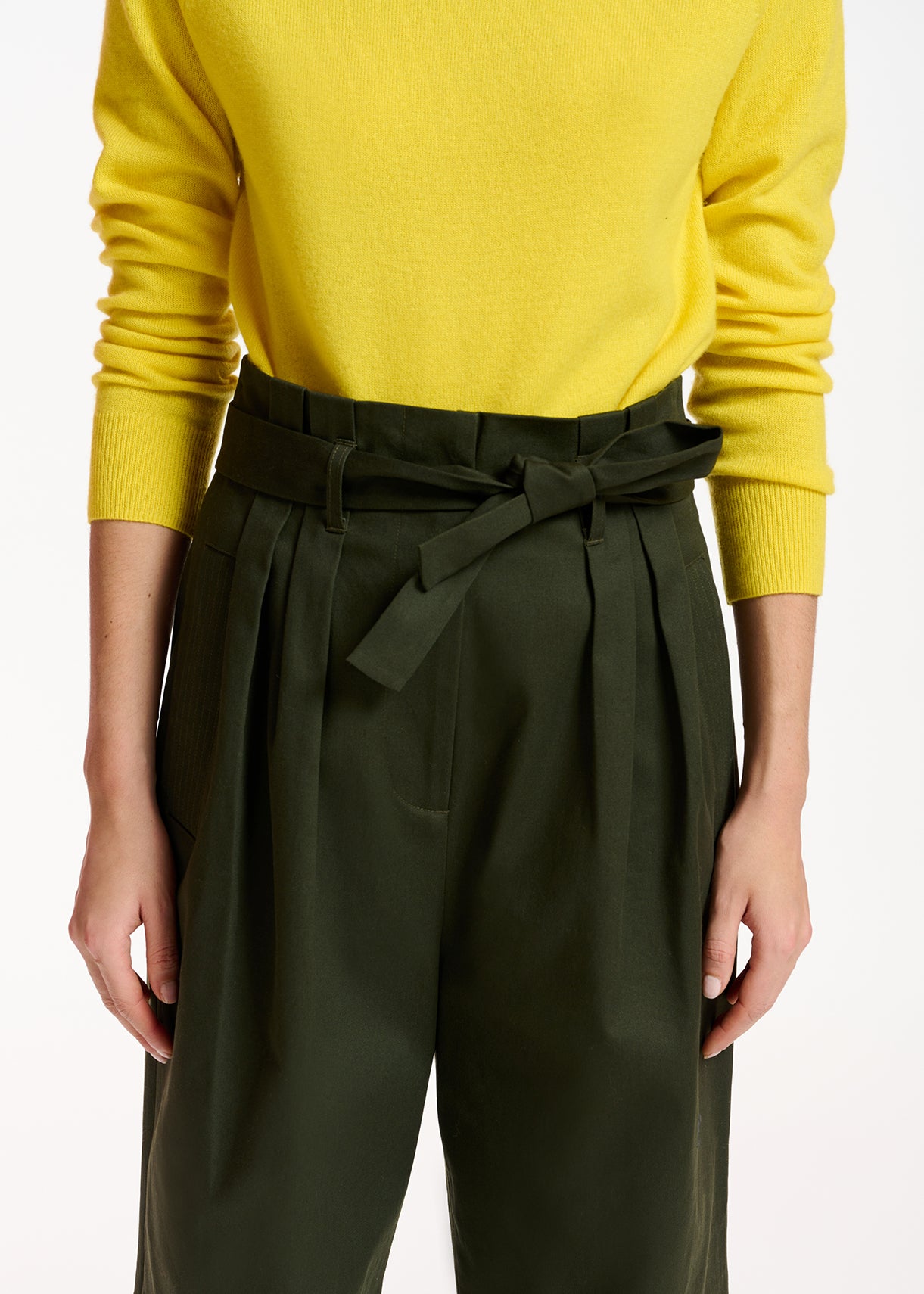 Dark green belted straight-leg pants RE—SSENTIEL | Essentiel second hand