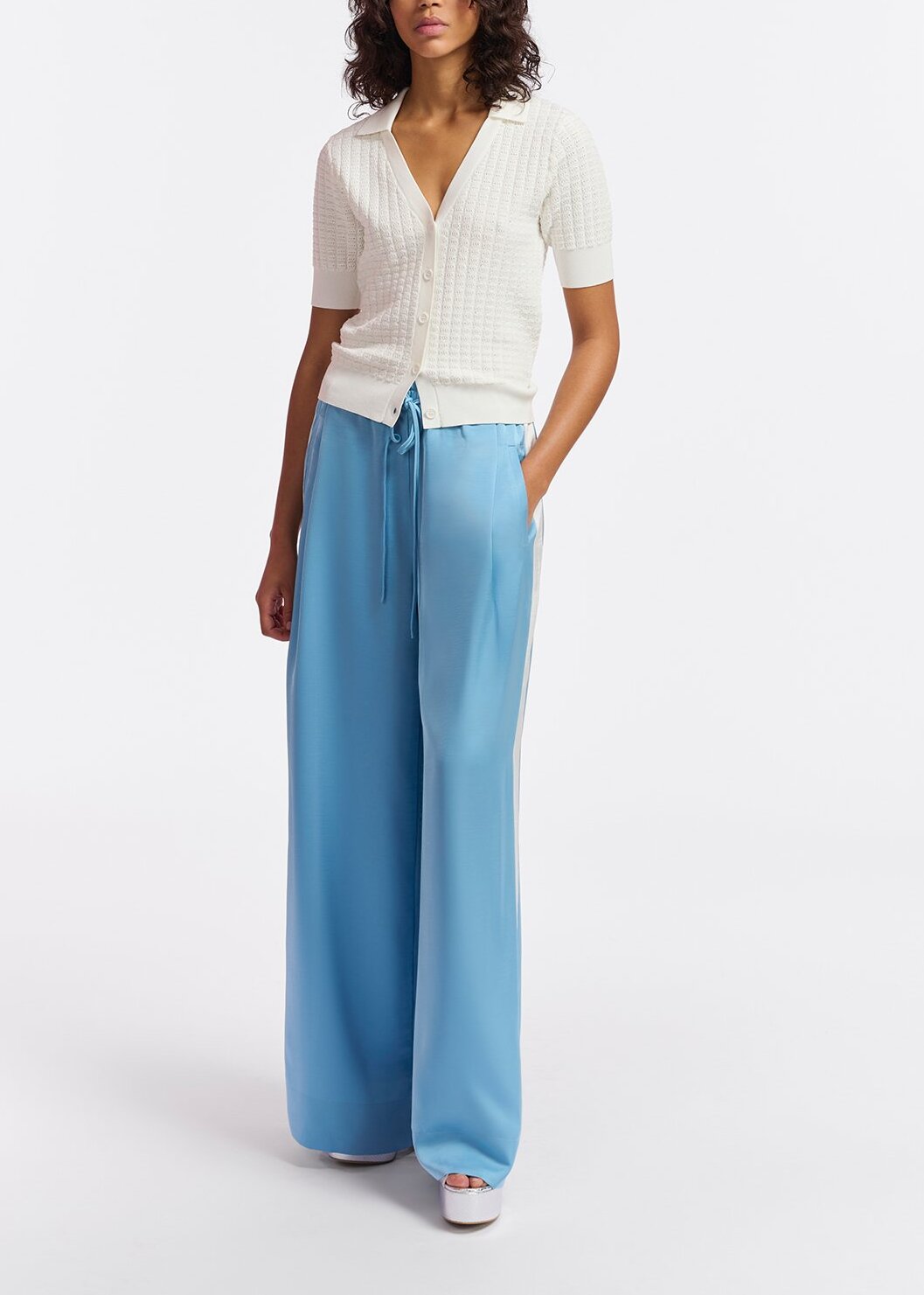 Off-white knitted V-neck top RE—SSENTIEL | Essentiel second hand