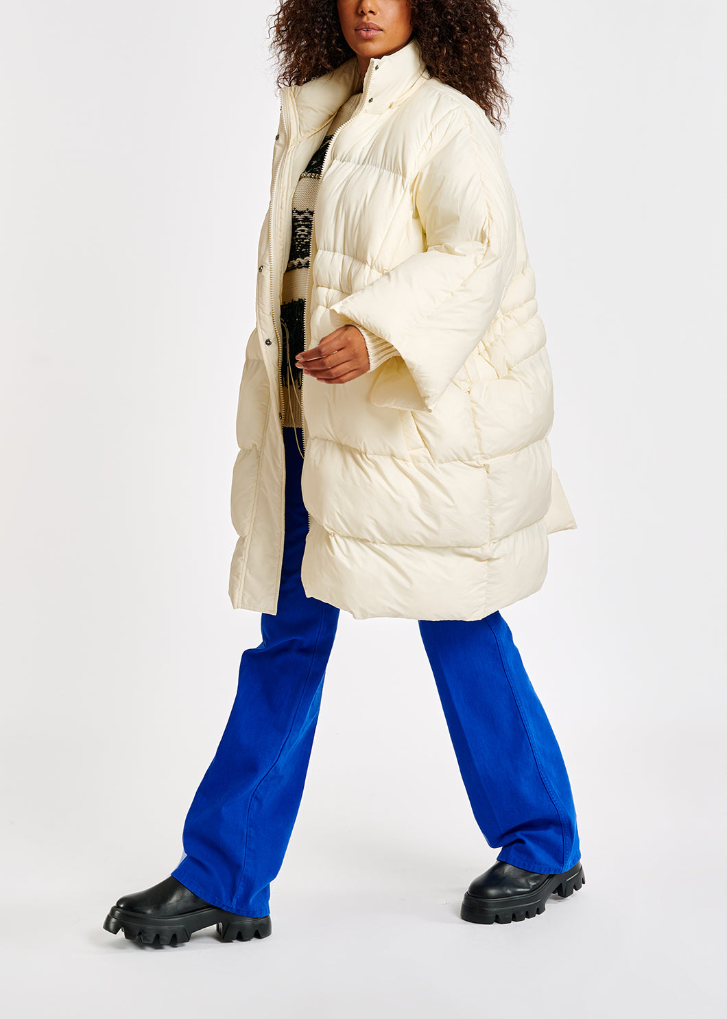 Bright blue flared-leg jeans RE—SSENTIEL | Essentiel second hand