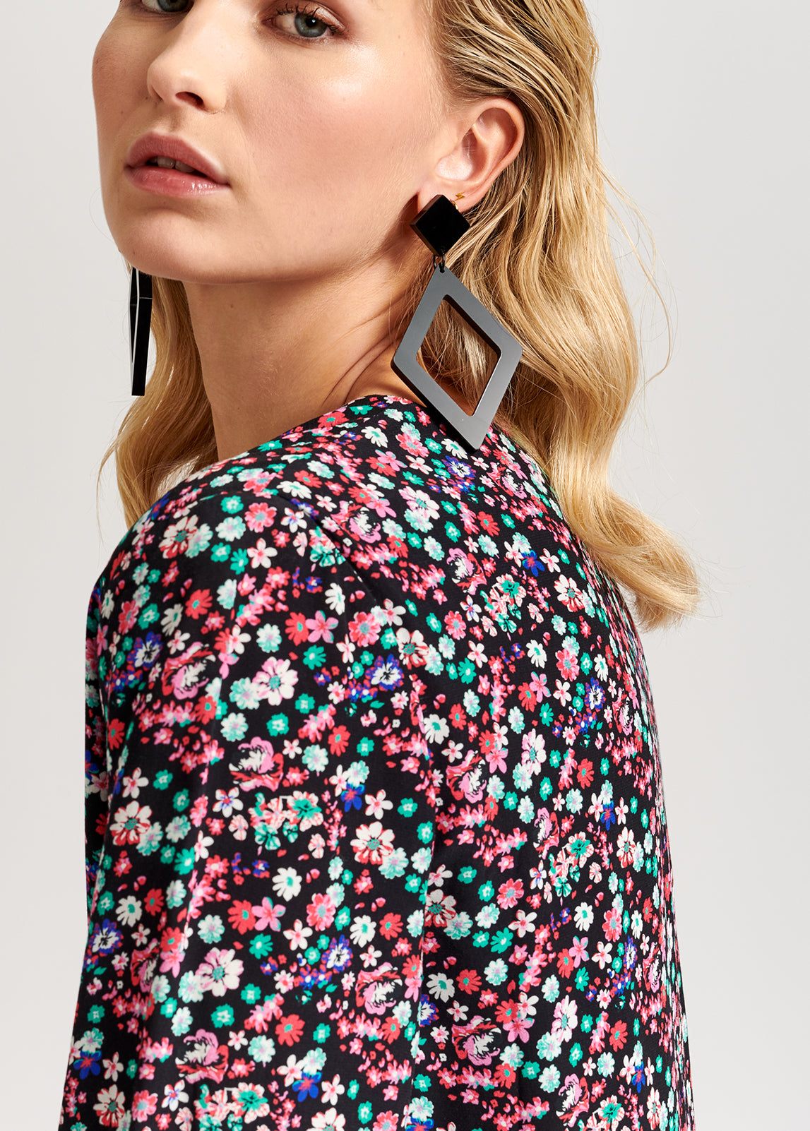 Black floral-print mini dress RE—SSENTIEL | Essentiel second hand